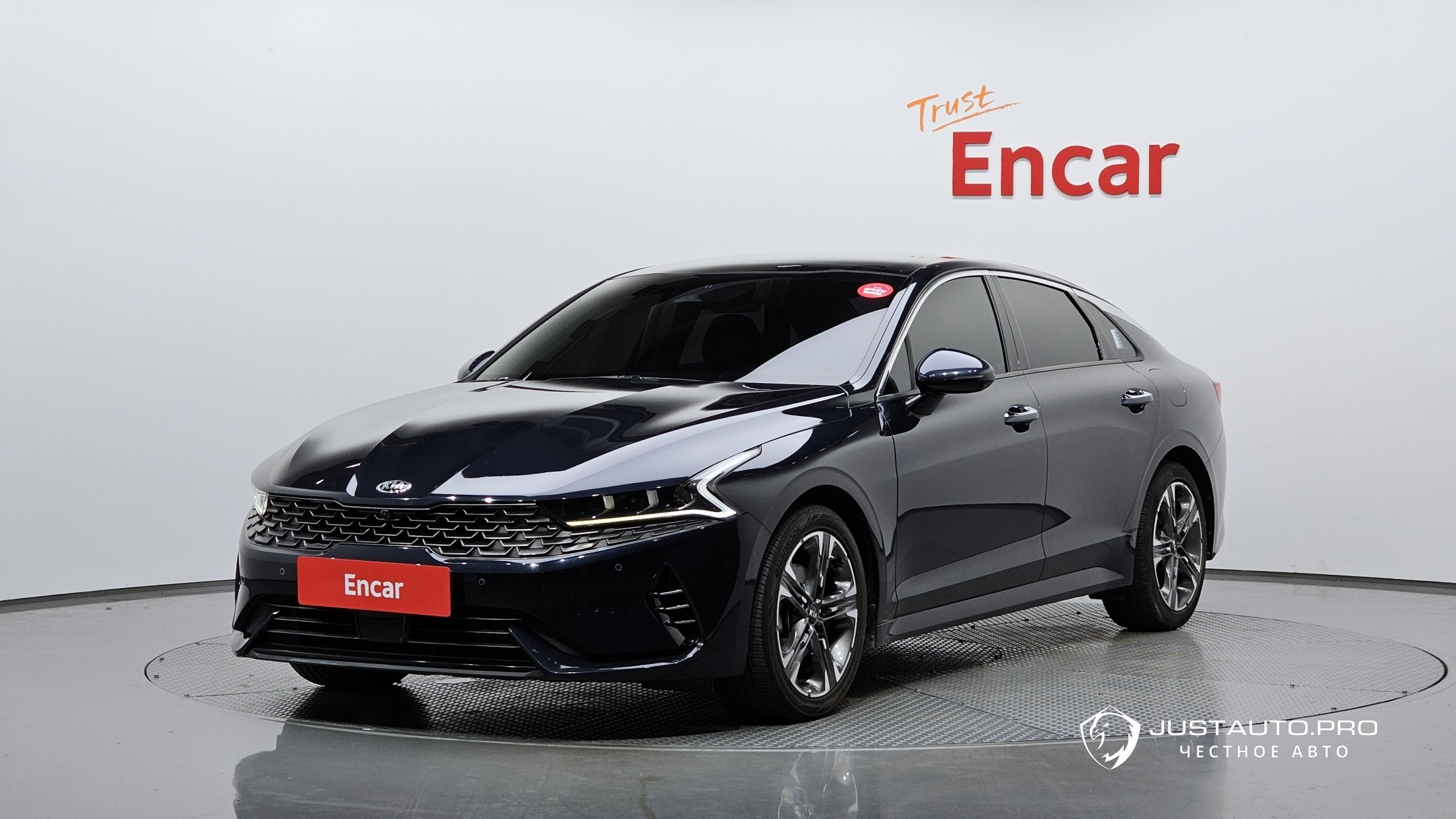 Автомобиль Kia K5