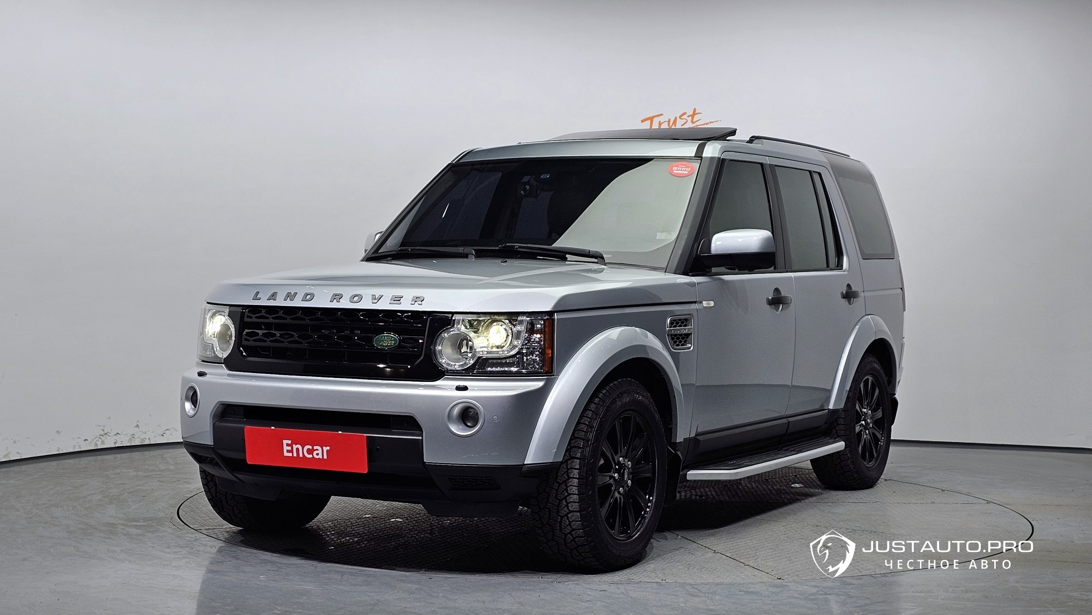 Автомобиль Land Rover Discovery