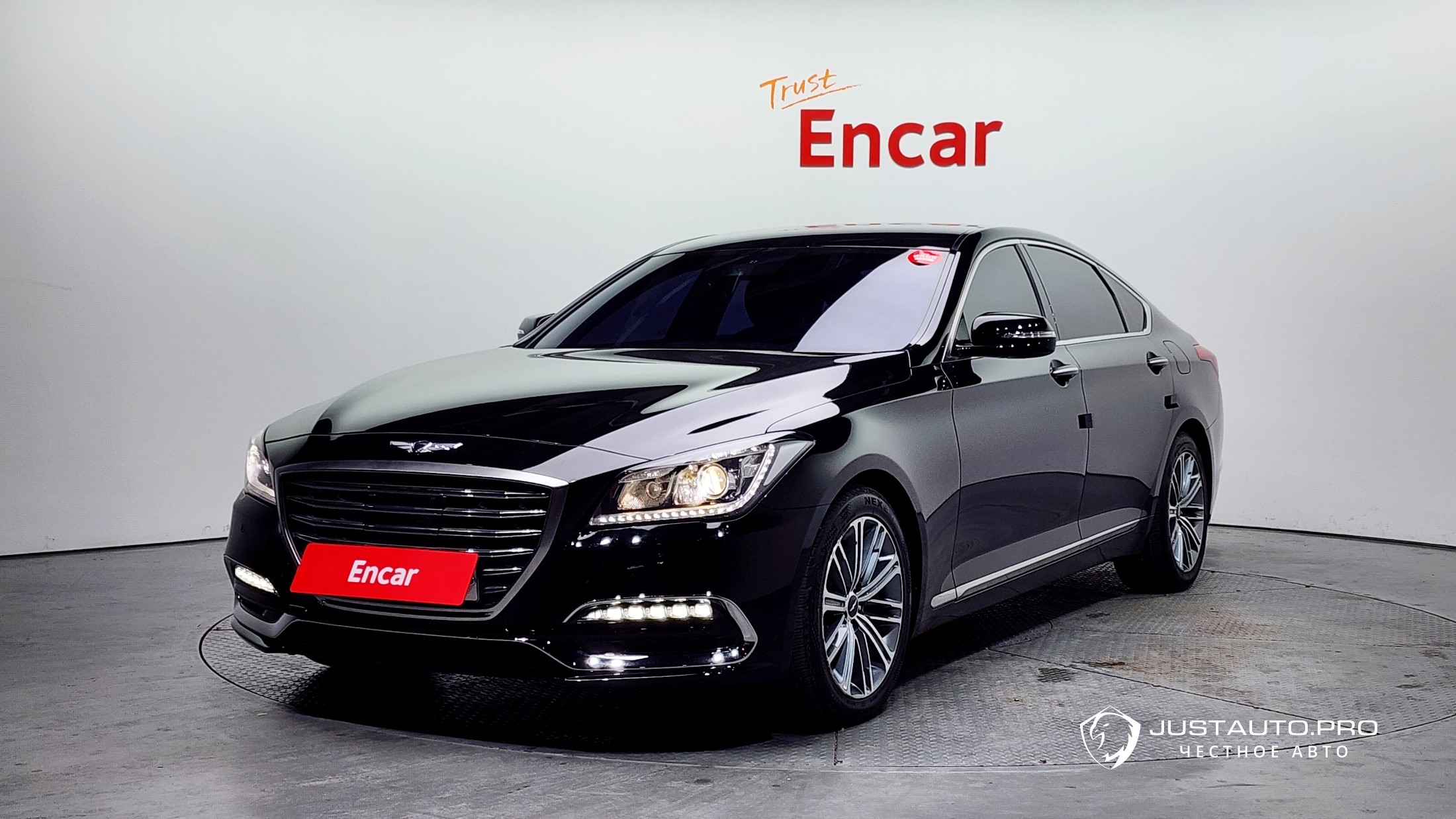 Автомобиль Genesis G80