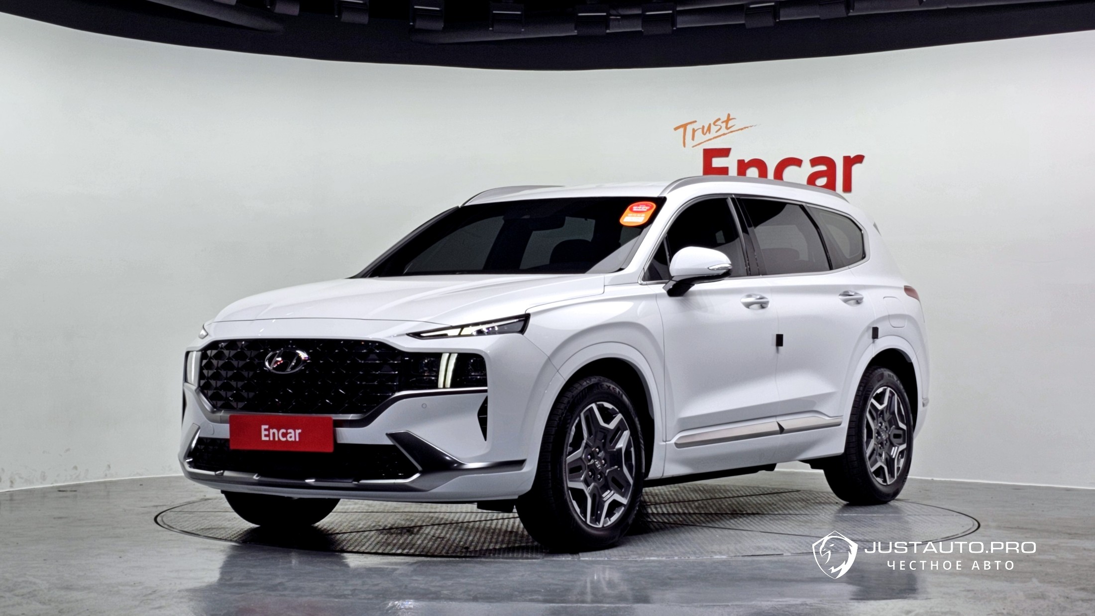 Автомобиль Hyundai Santafe