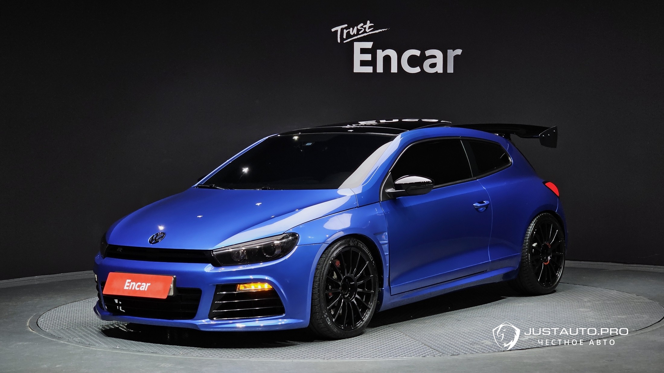 Автомобиль Volkswagen Scirocco
