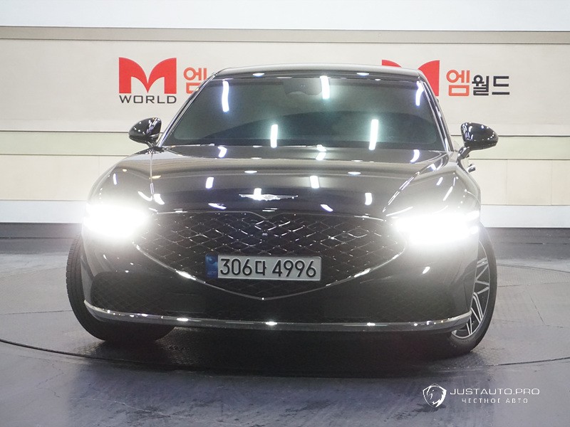 Автомобиль Genesis G90