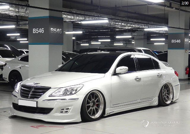 Автомобиль Hyundai Genesis