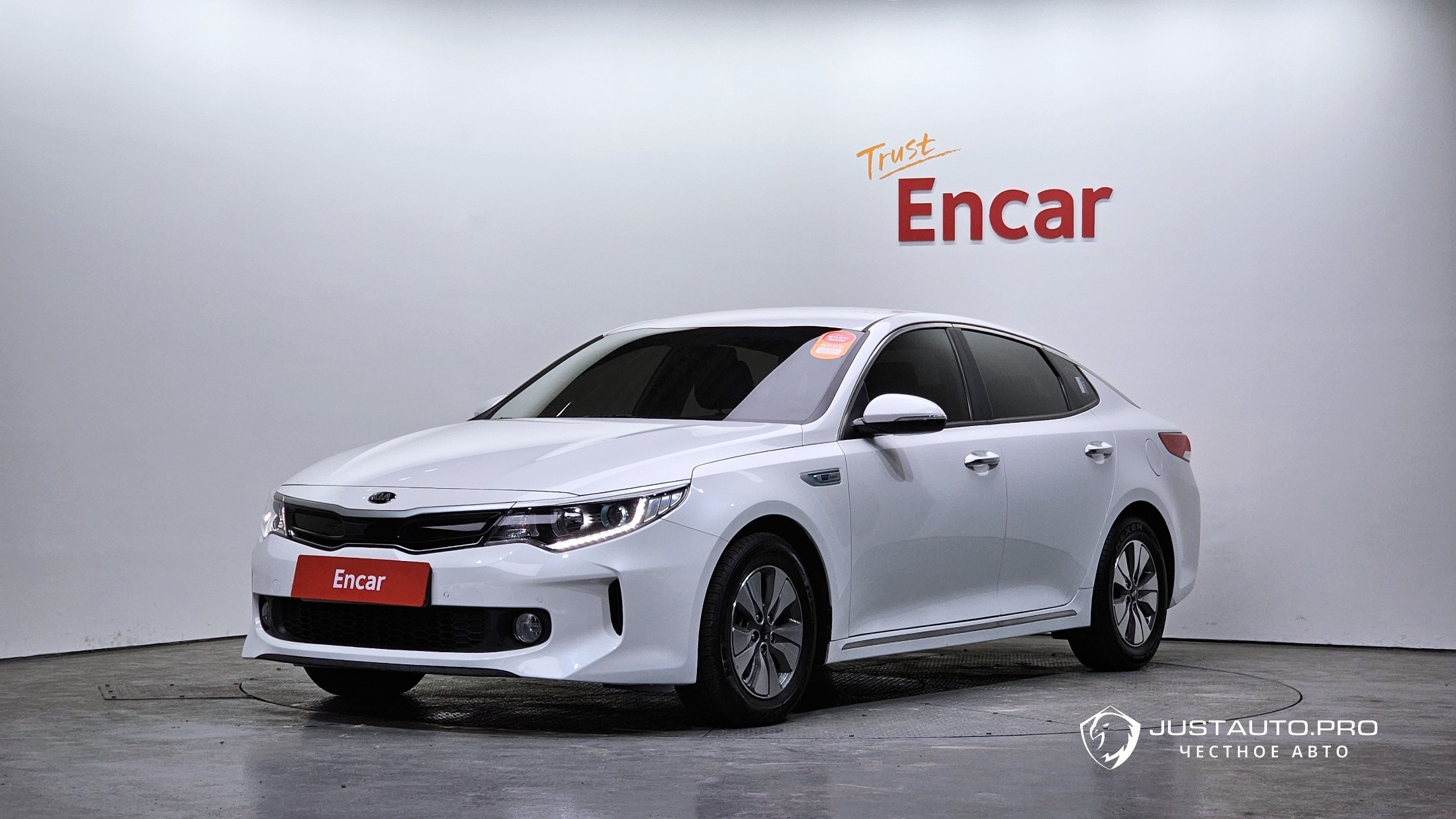 Автомобиль Kia K5