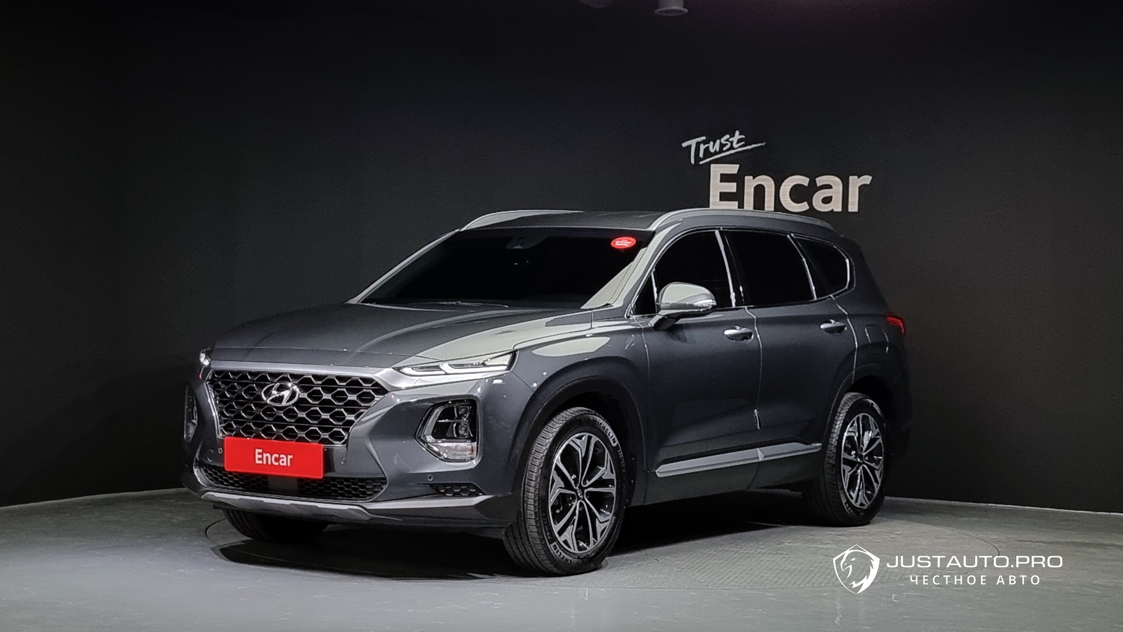Автомобиль Hyundai Santafe