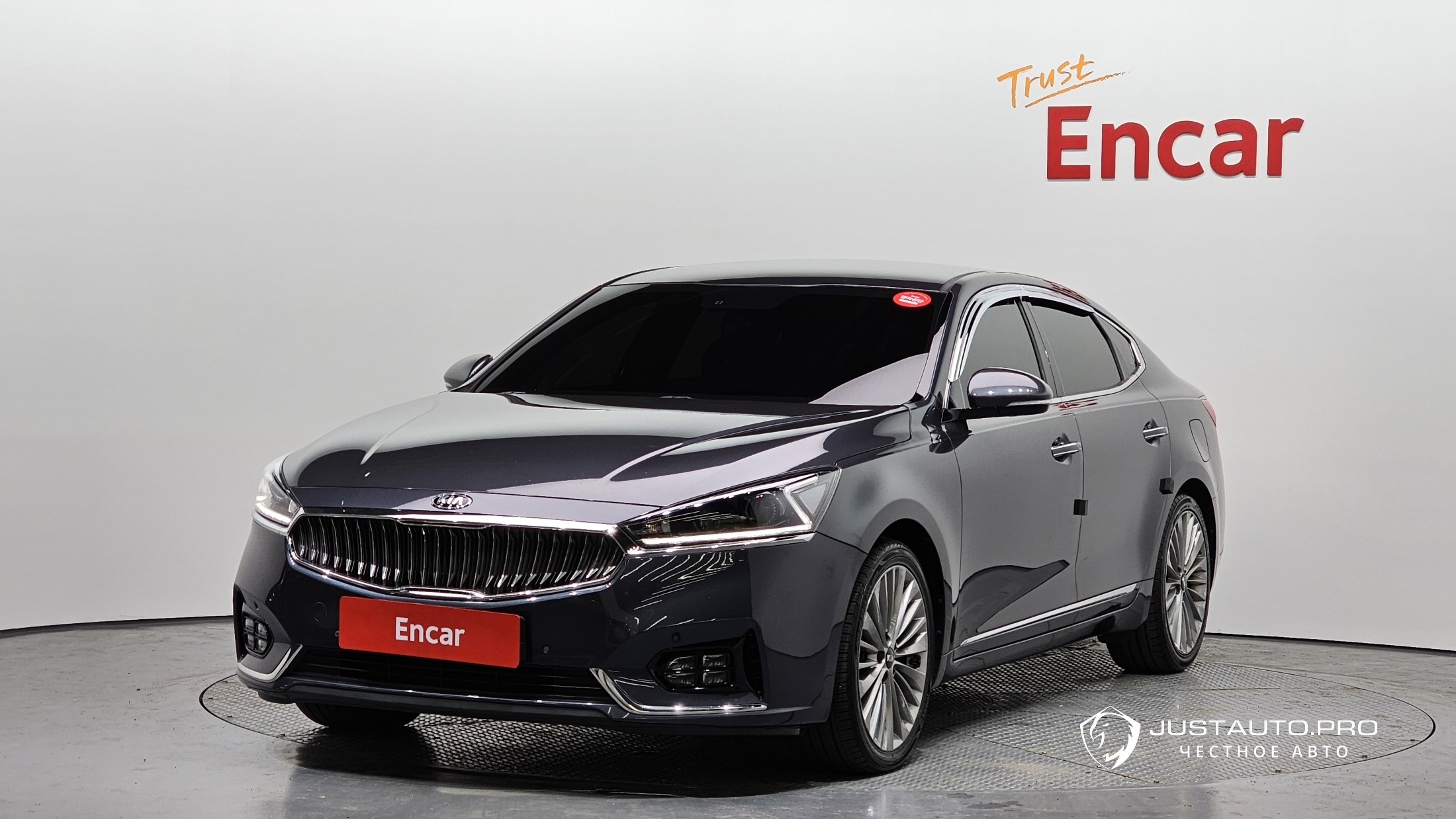 Автомобиль Kia K7