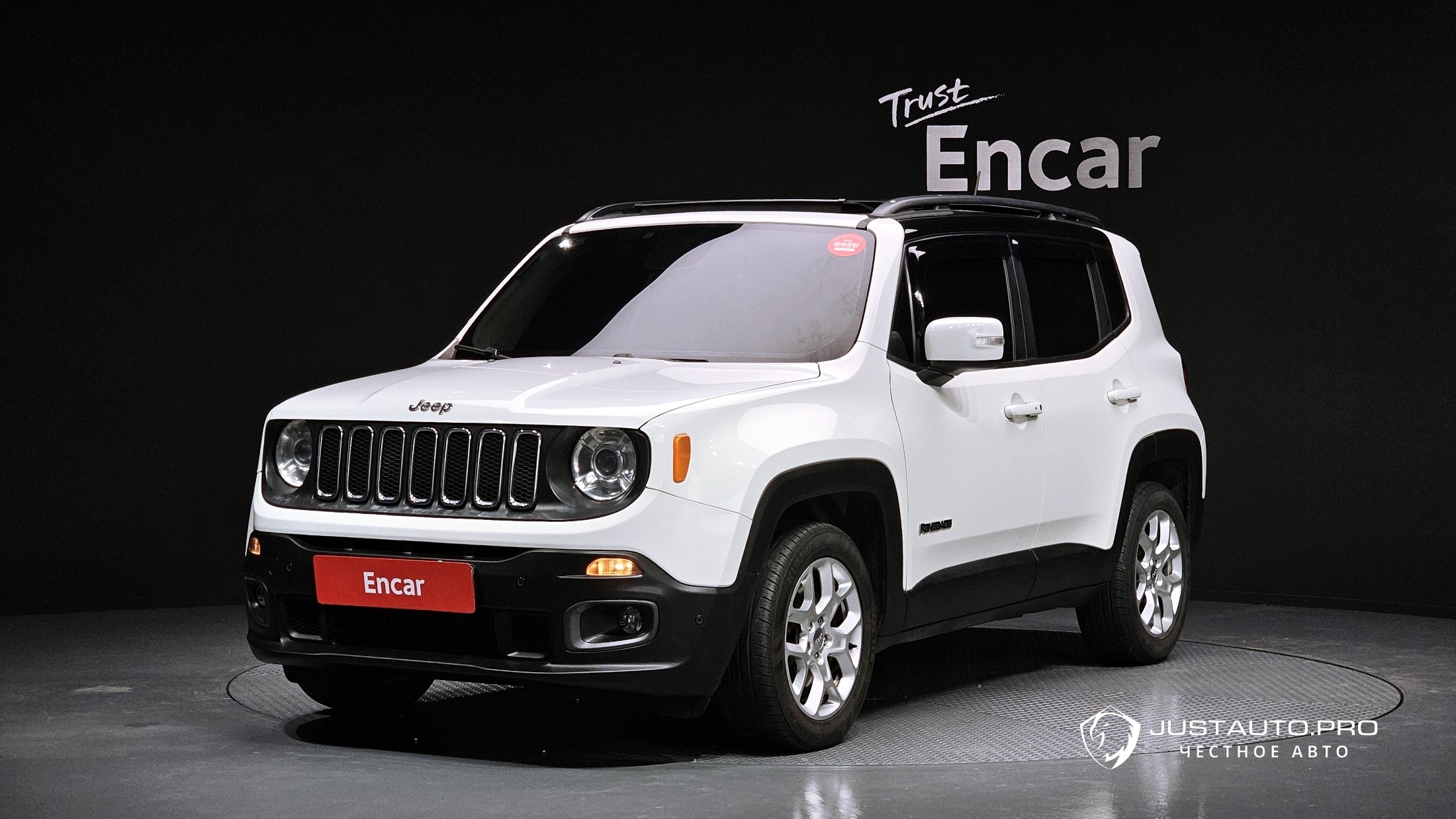 Автомобиль Jeep Renegade