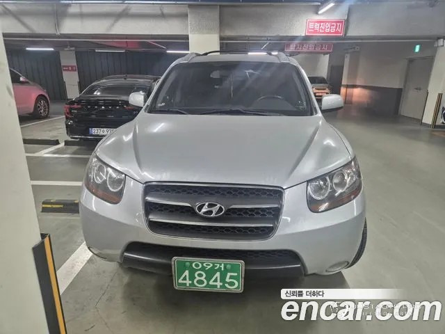 Автомобиль Hyundai Santafe