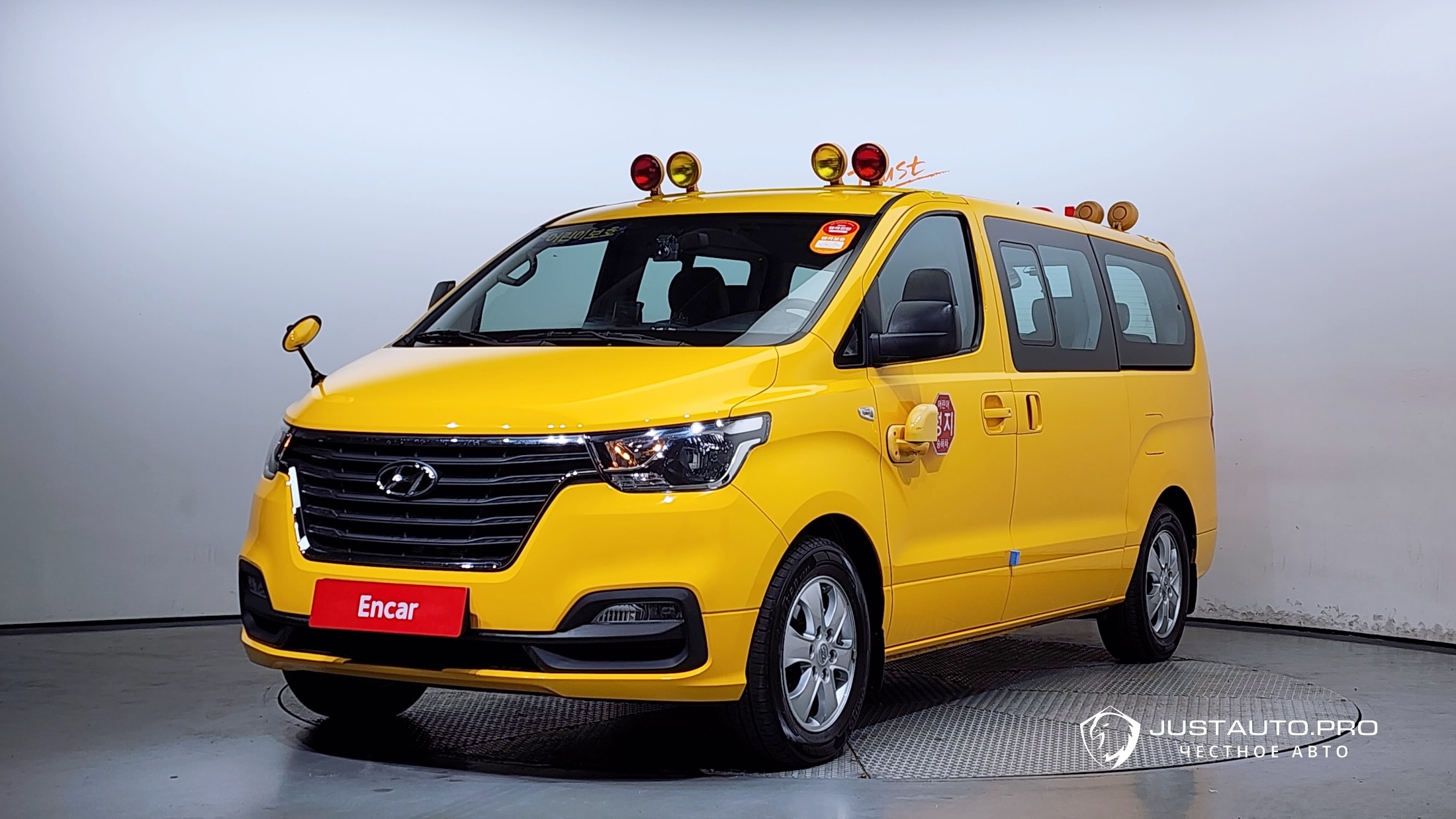 Автомобиль Hyundai Starex