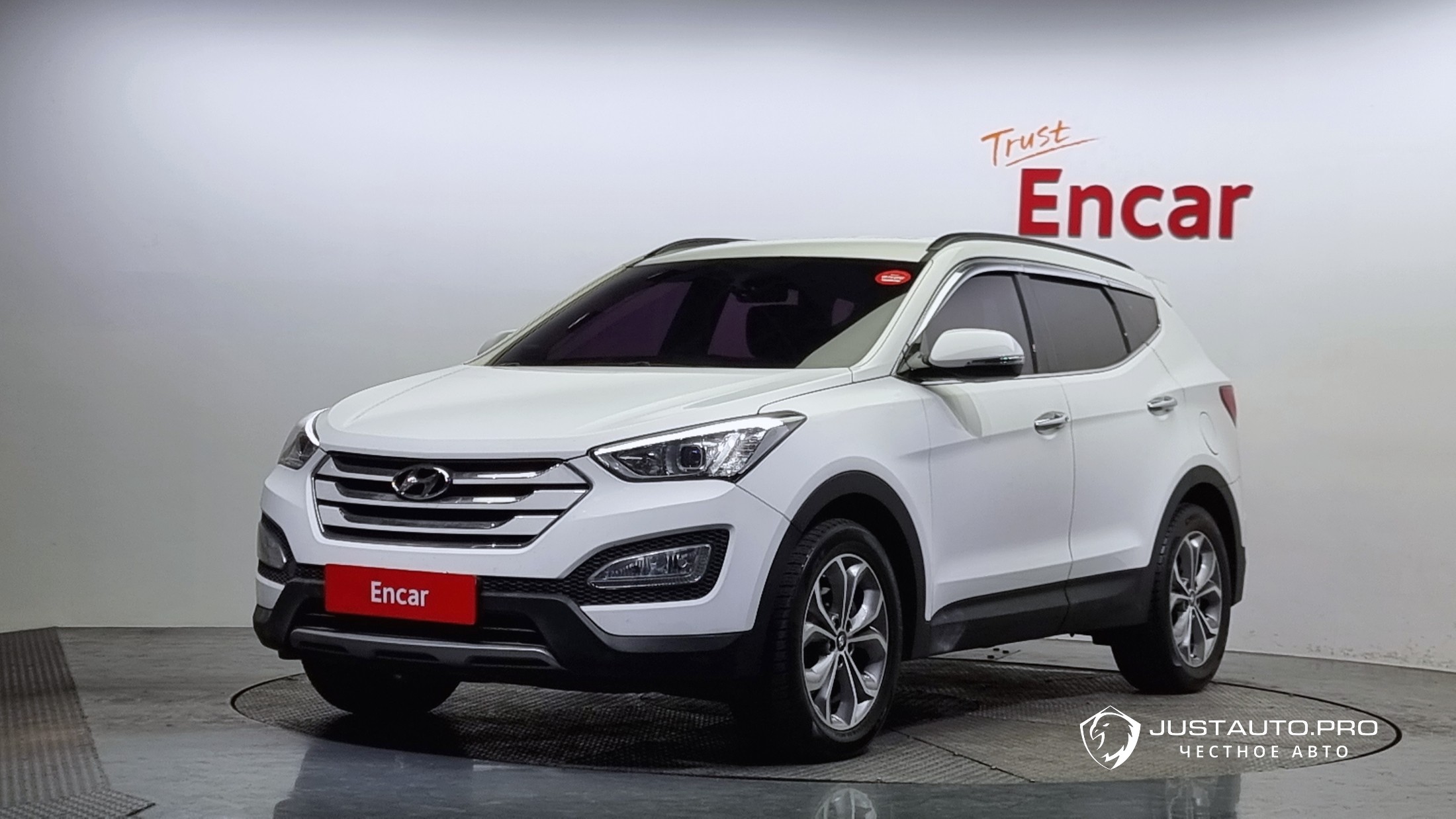 Автомобиль Hyundai Santafe