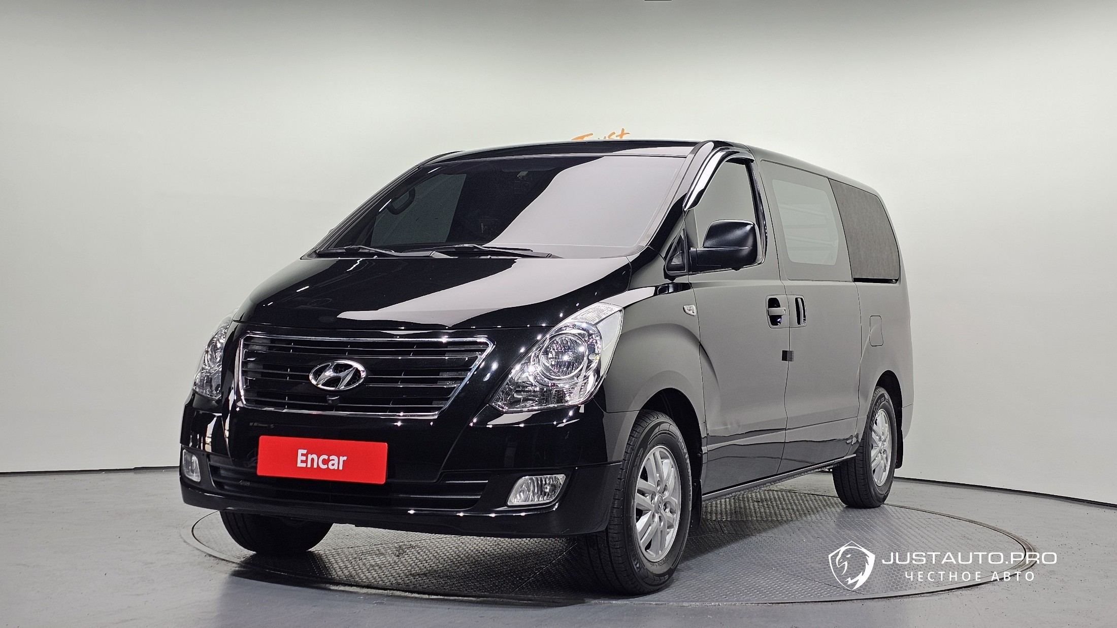 Автомобиль Hyundai Starex
