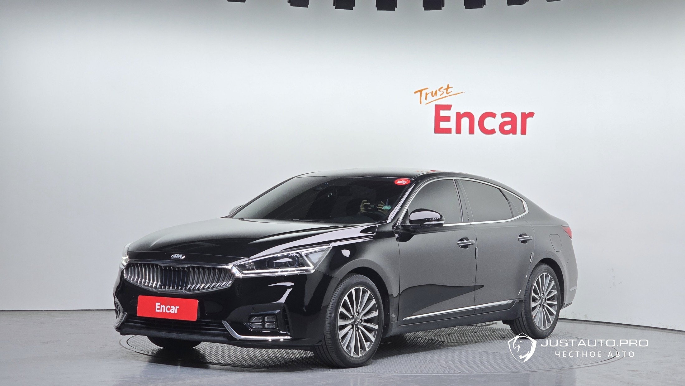 Автомобиль Kia K7