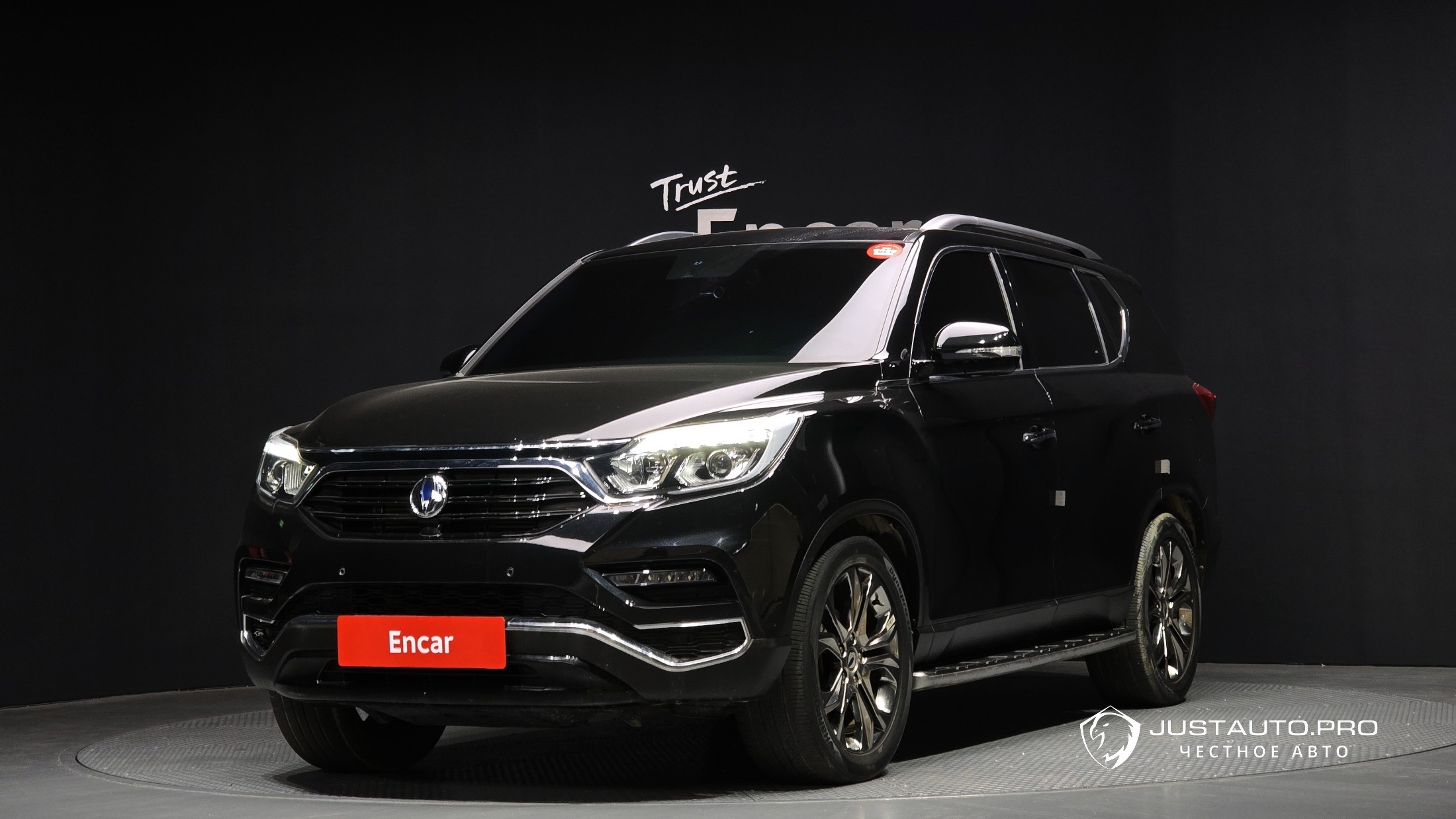 Автомобиль KG_Mobility_Ssangyong Rexton
