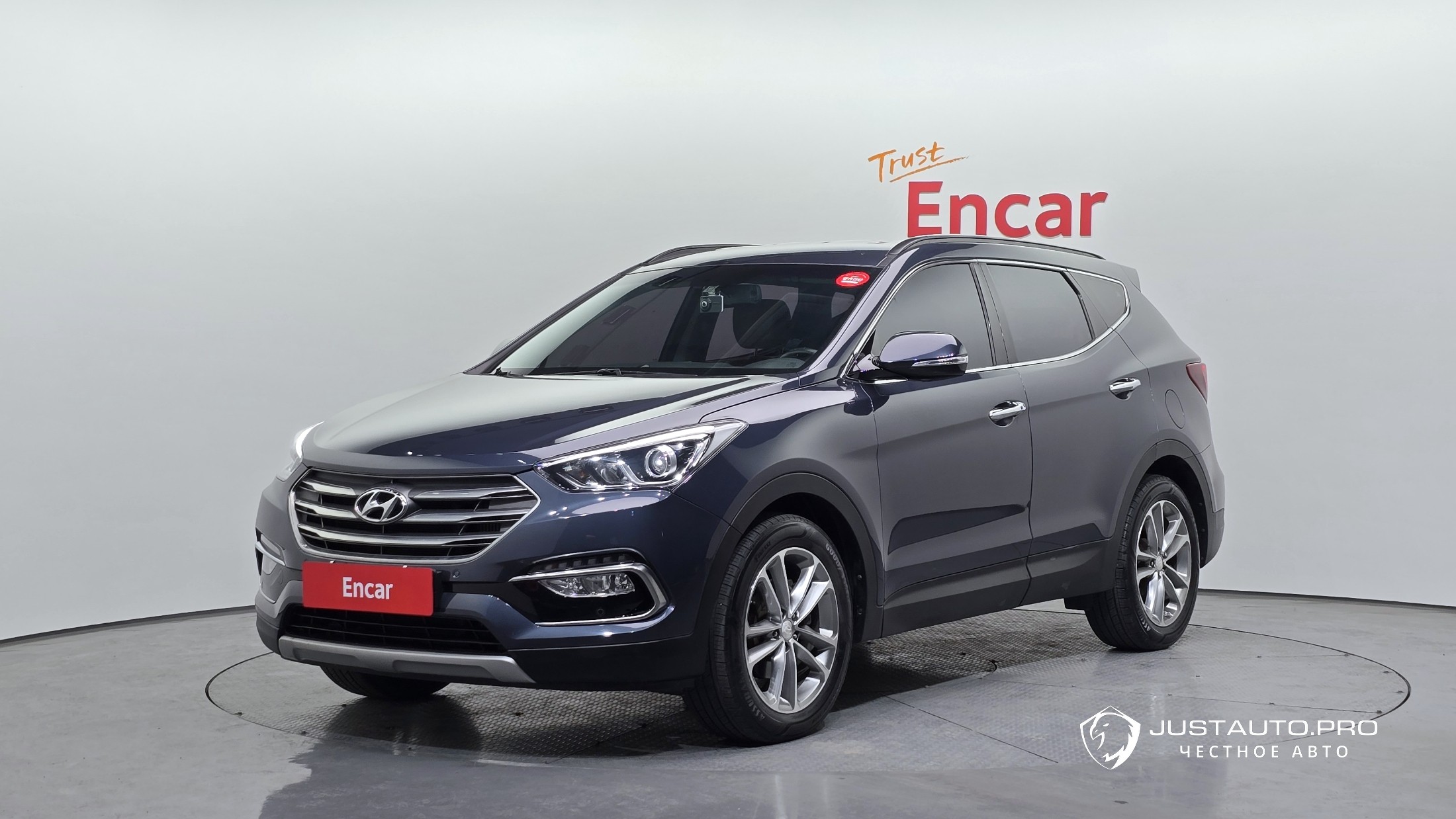Автомобиль Hyundai Santafe