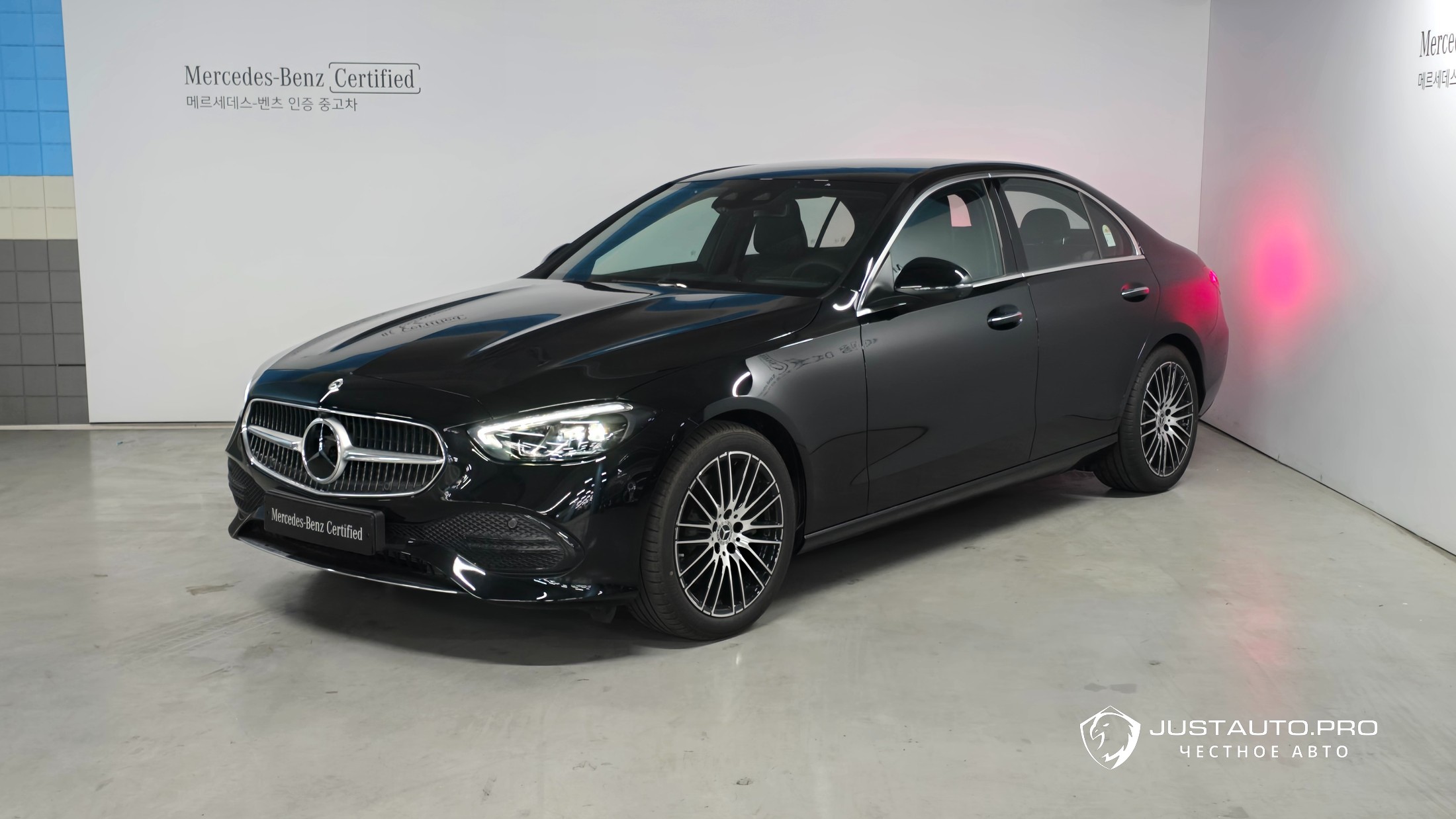 Автомобиль Mercedes-Benz C-Class