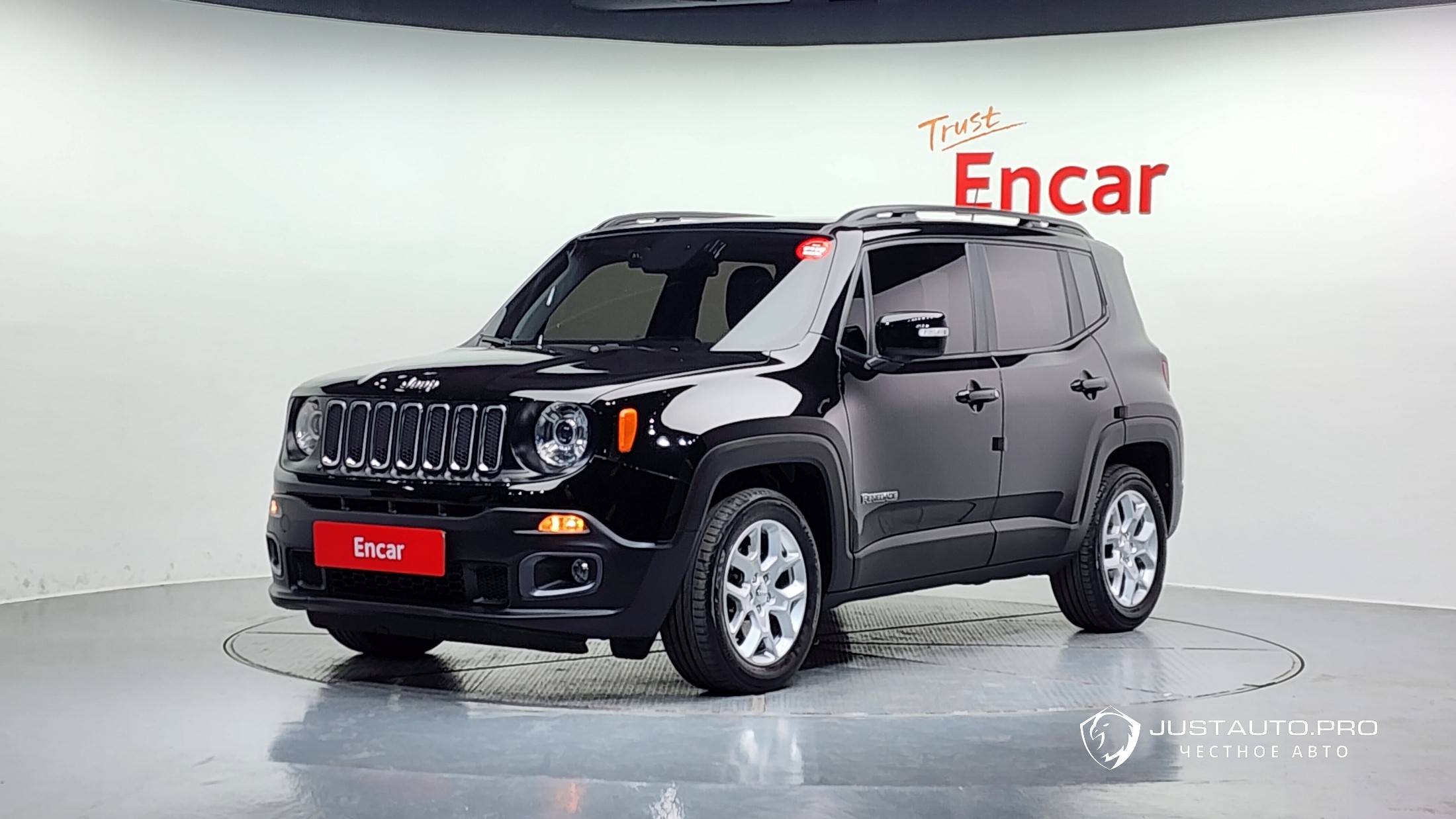 Автомобиль Jeep Renegade