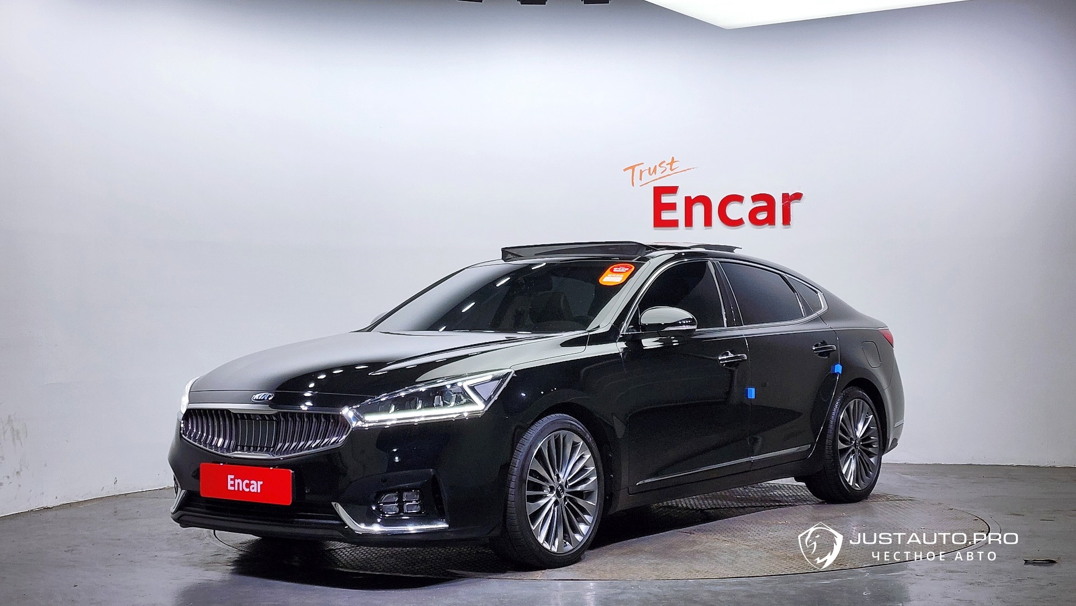 Автомобиль Kia K7