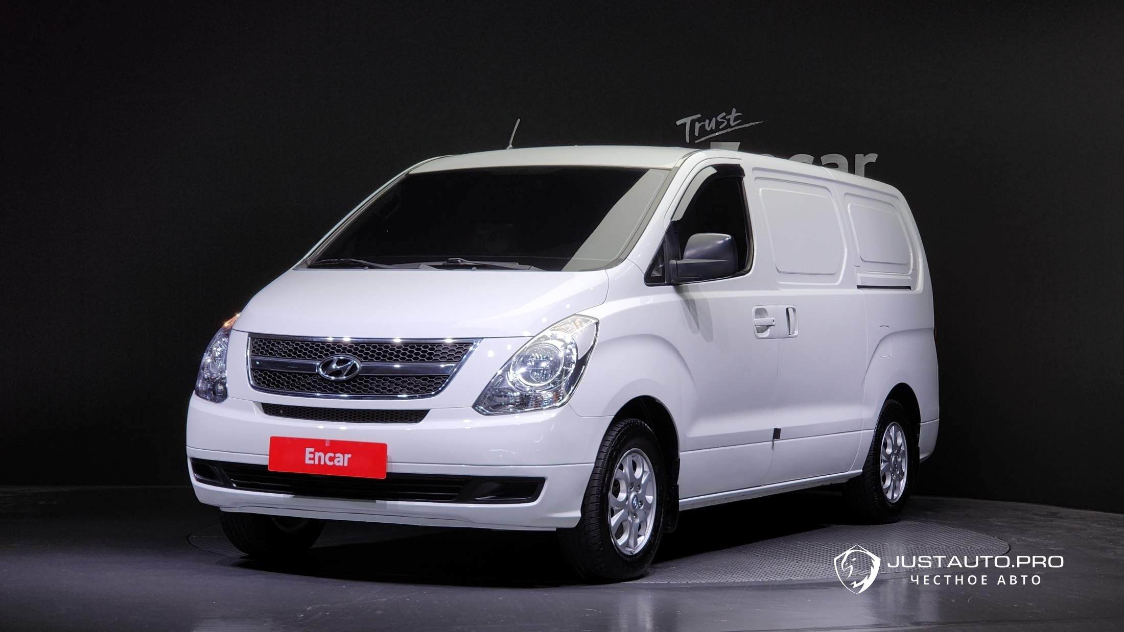 Автомобиль Hyundai Starex