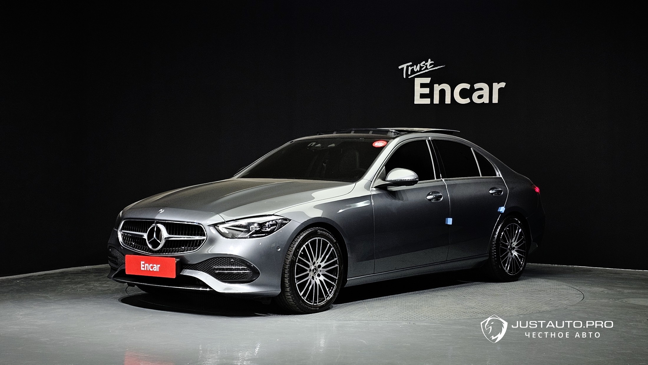 Автомобиль Mercedes-Benz C-Class
