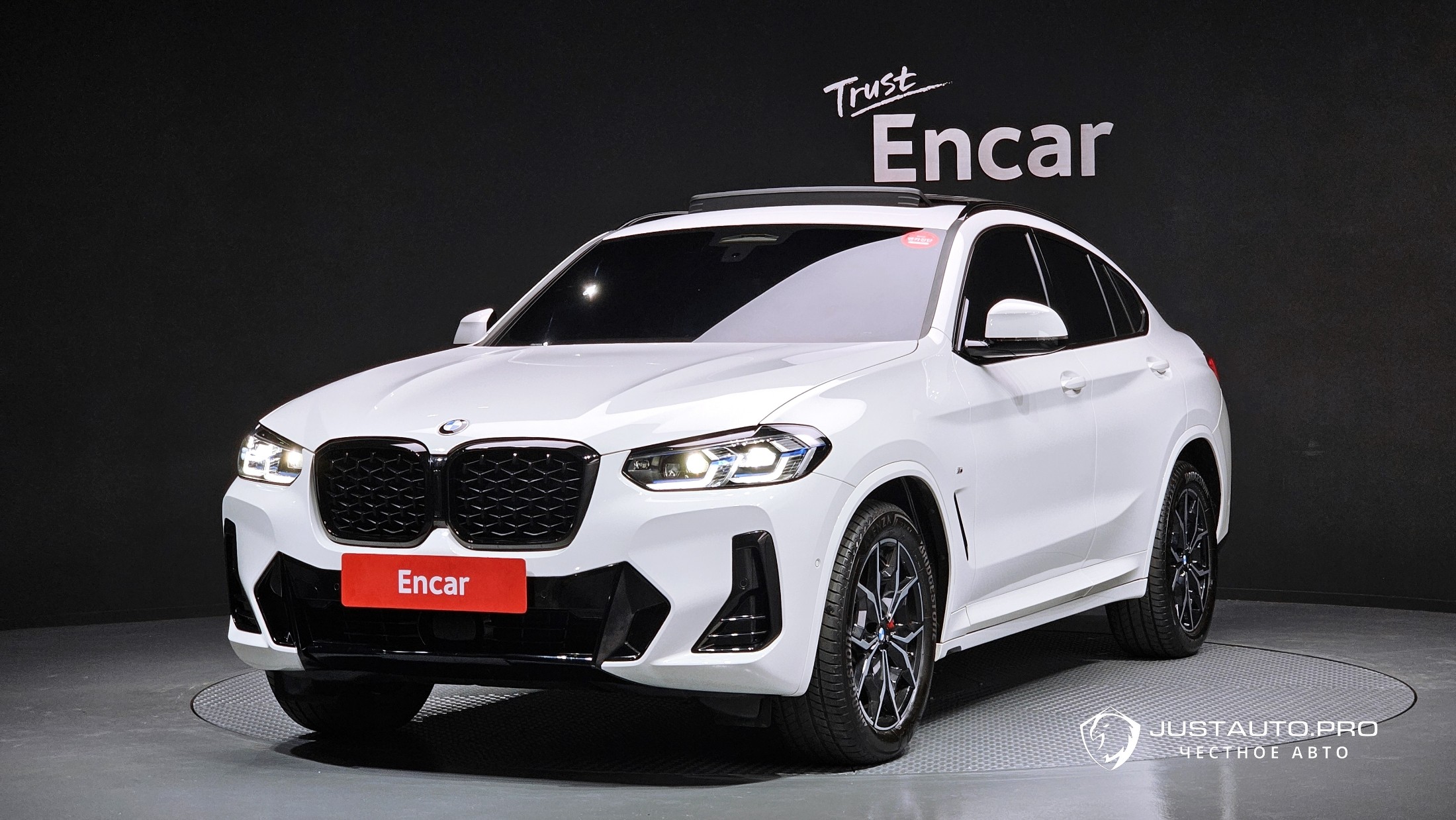 Автомобиль BMW X4
