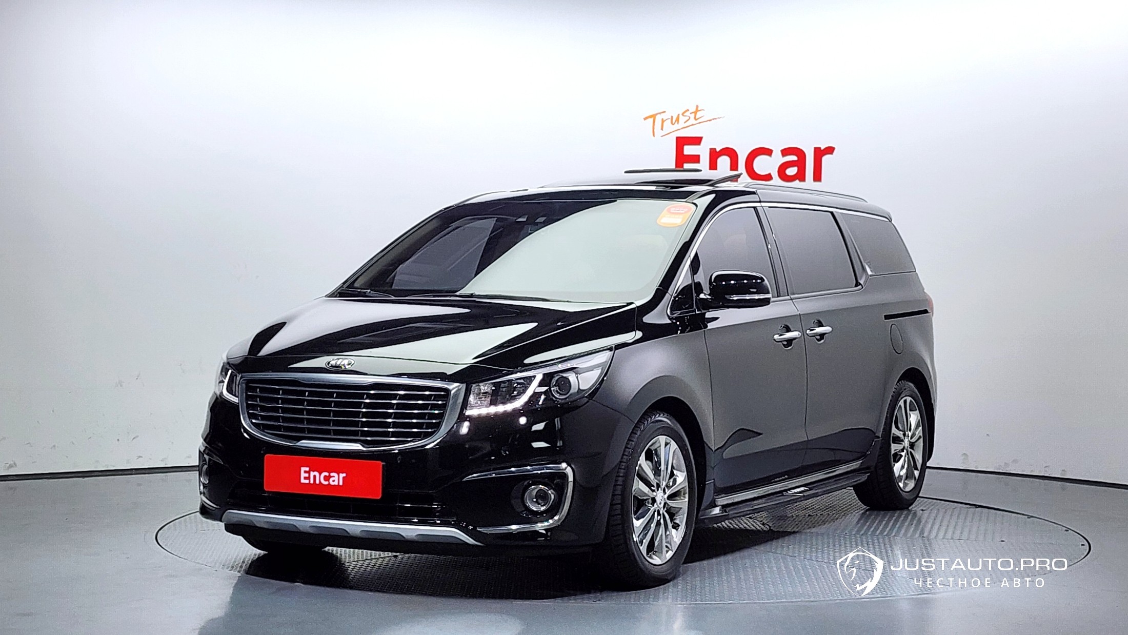 Автомобиль Kia Canival