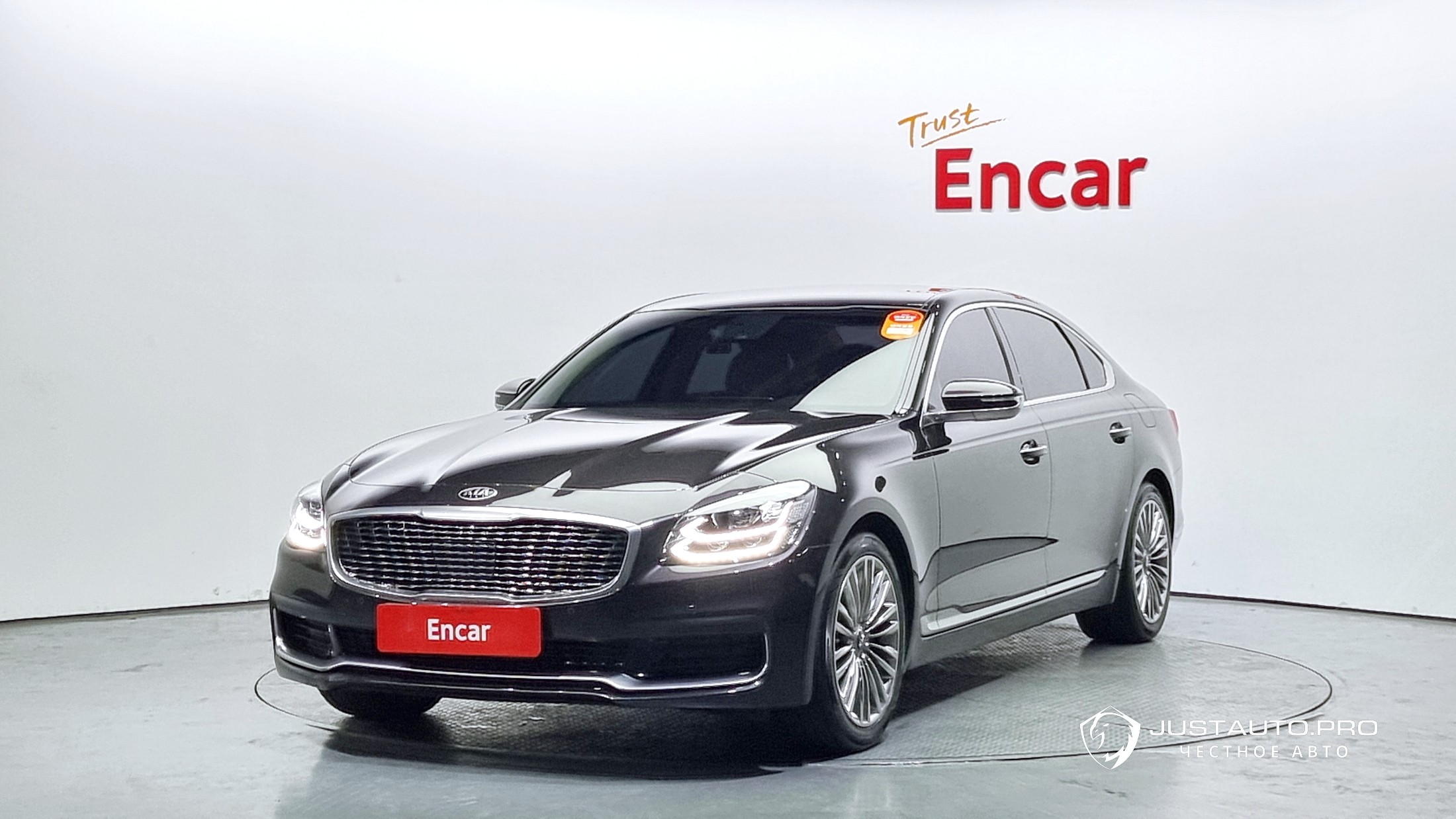 Автомобиль Kia K9