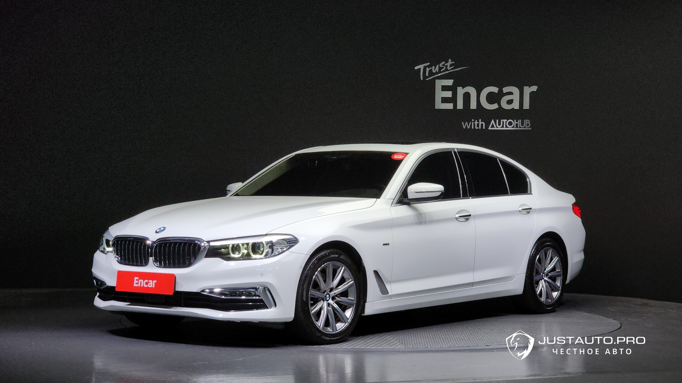 Автомобиль BMW 5-Series