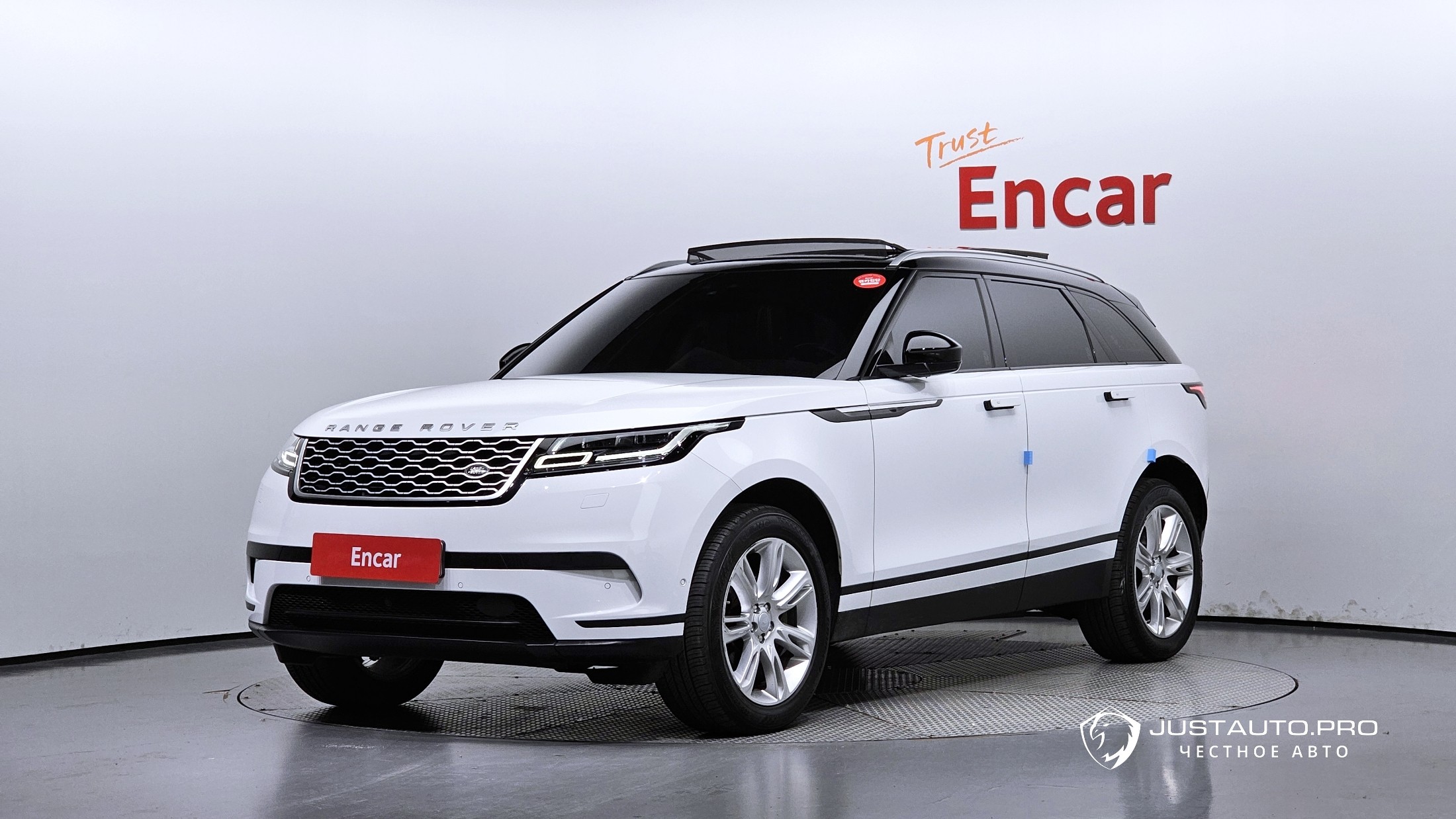 Автомобиль Land Rover Range Rover Velar