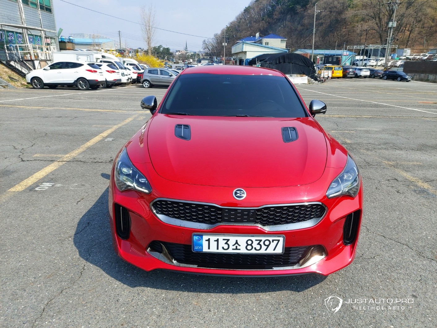 Автомобиль Kia Stinger