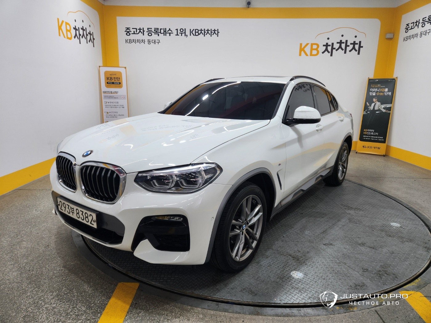 Автомобиль BMW X4