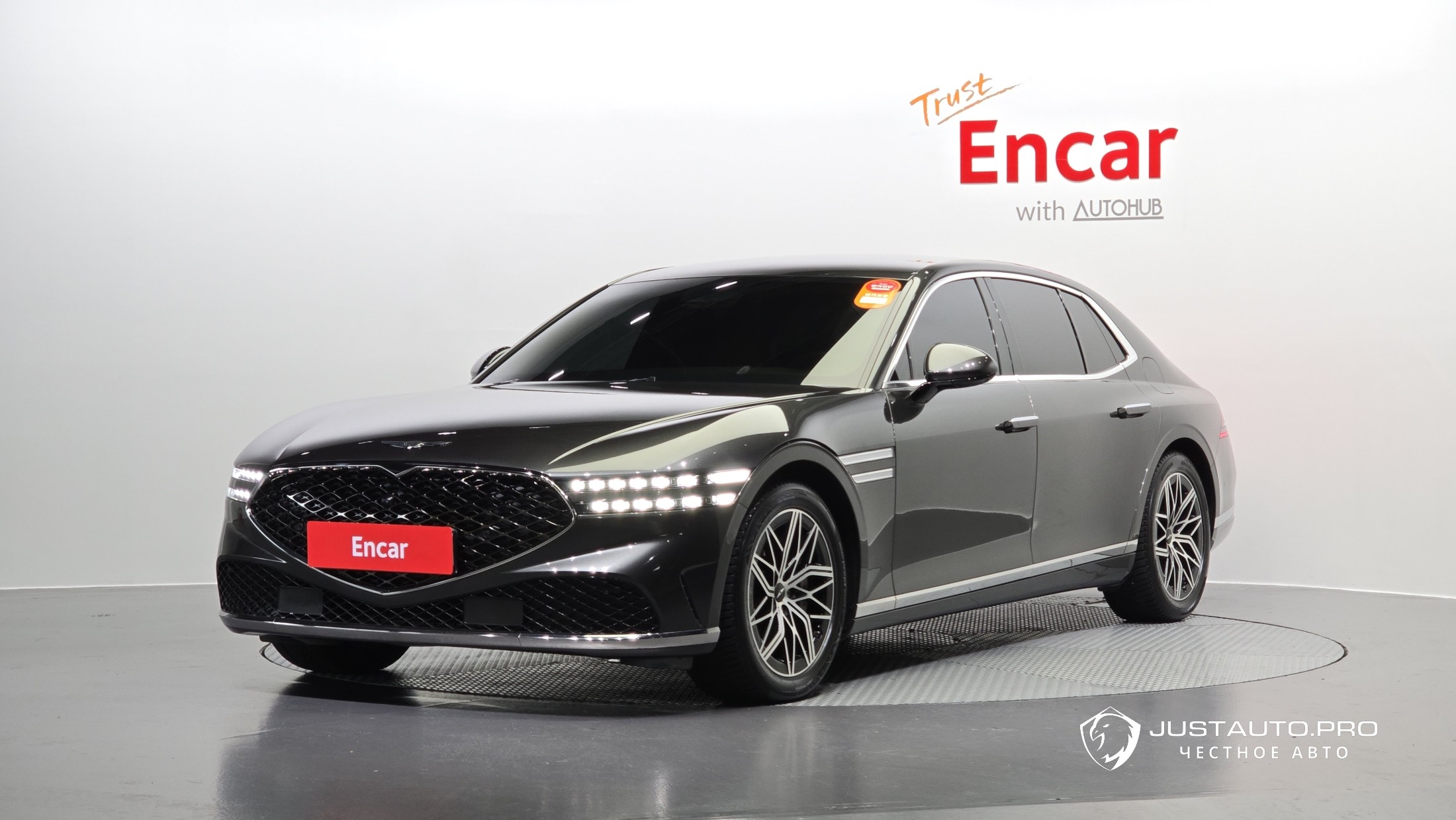 Автомобиль Genesis G90