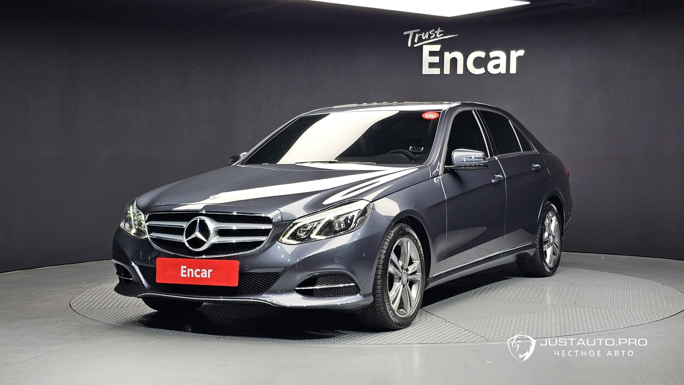 Автомобиль Mercedes-Benz E-Class
