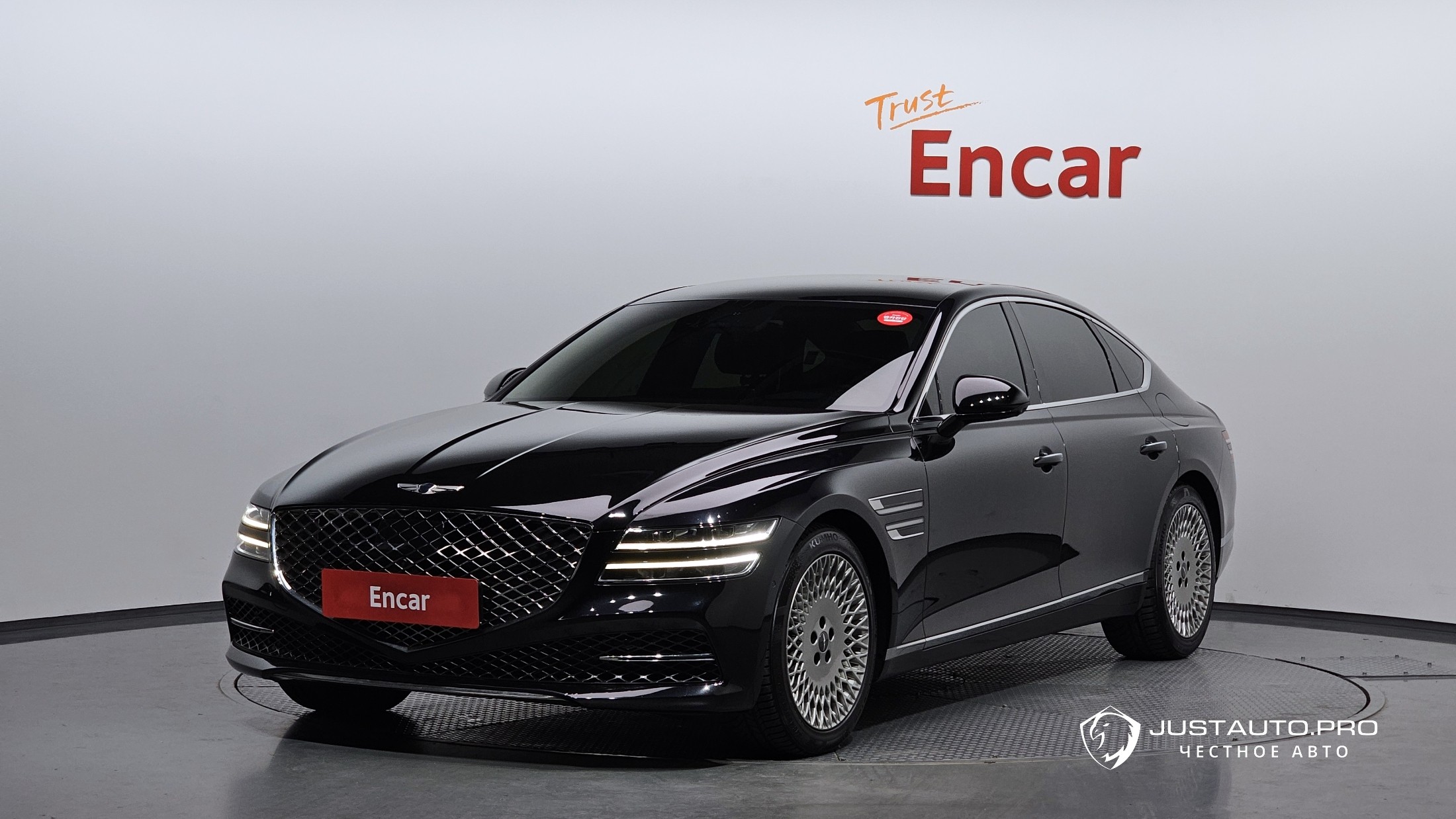 Автомобиль Genesis G80