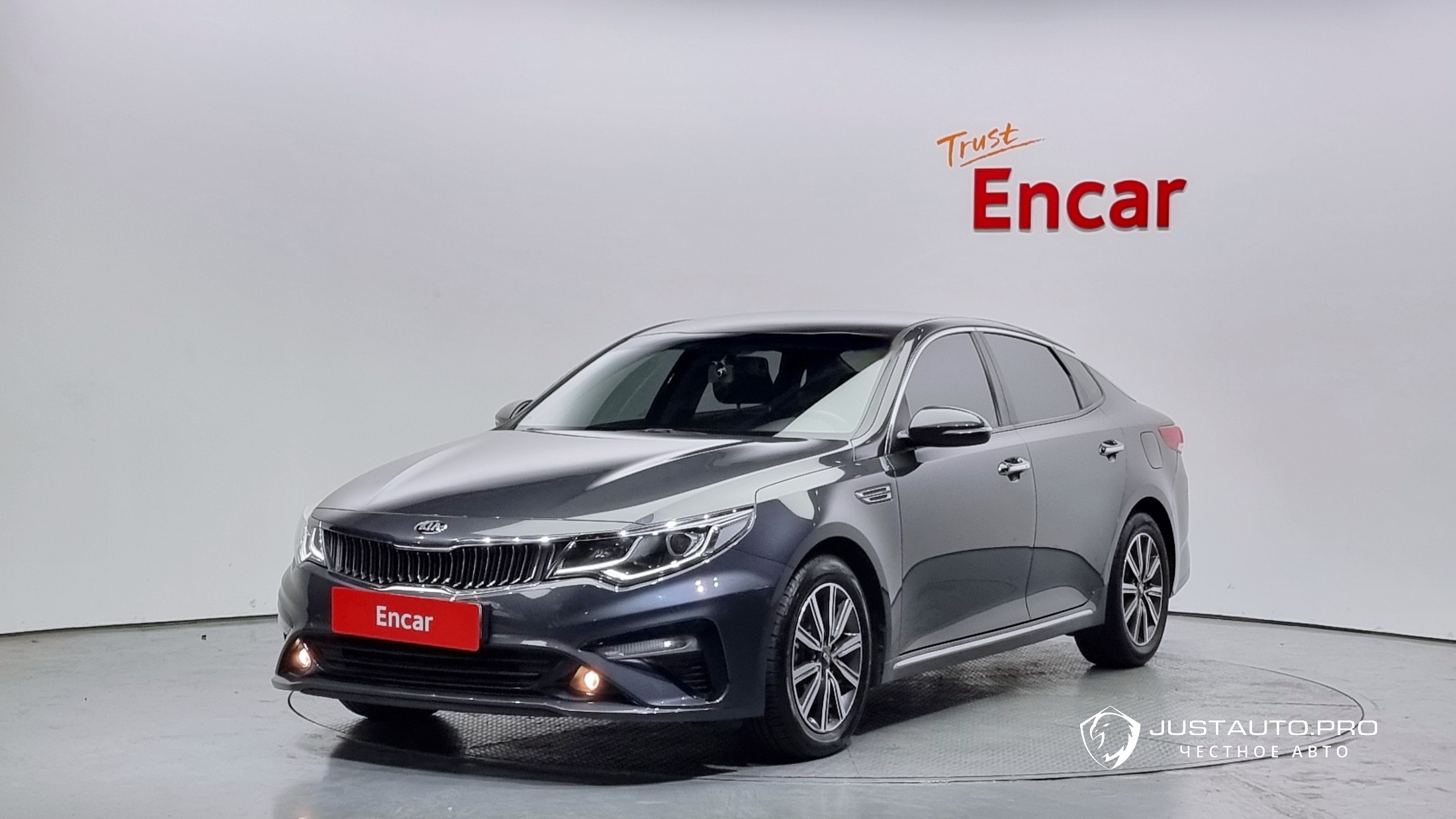 Автомобиль Kia K5