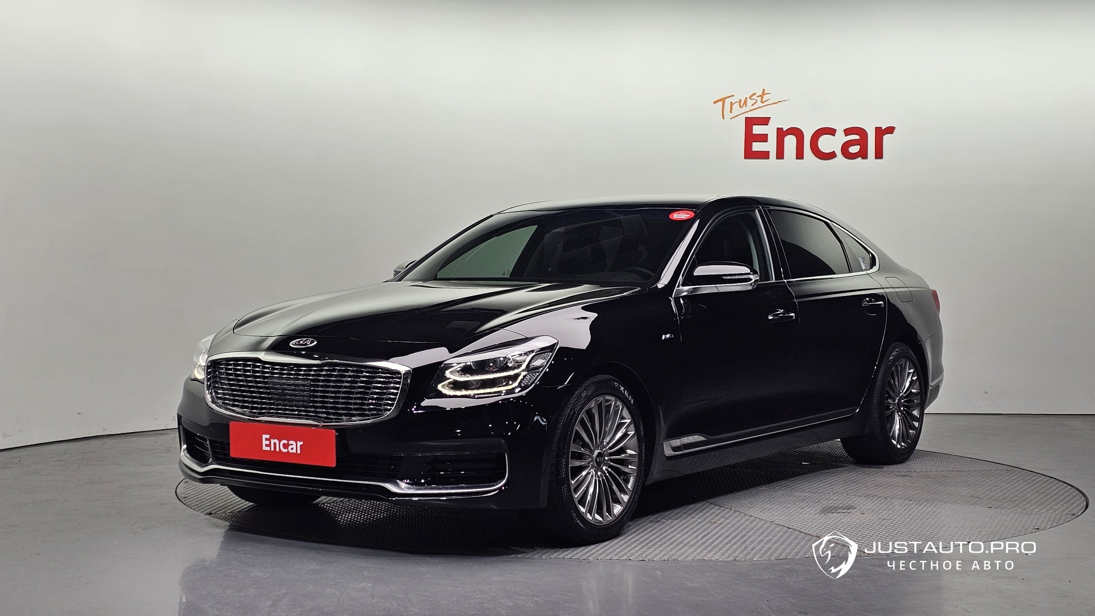 Автомобиль Kia K9