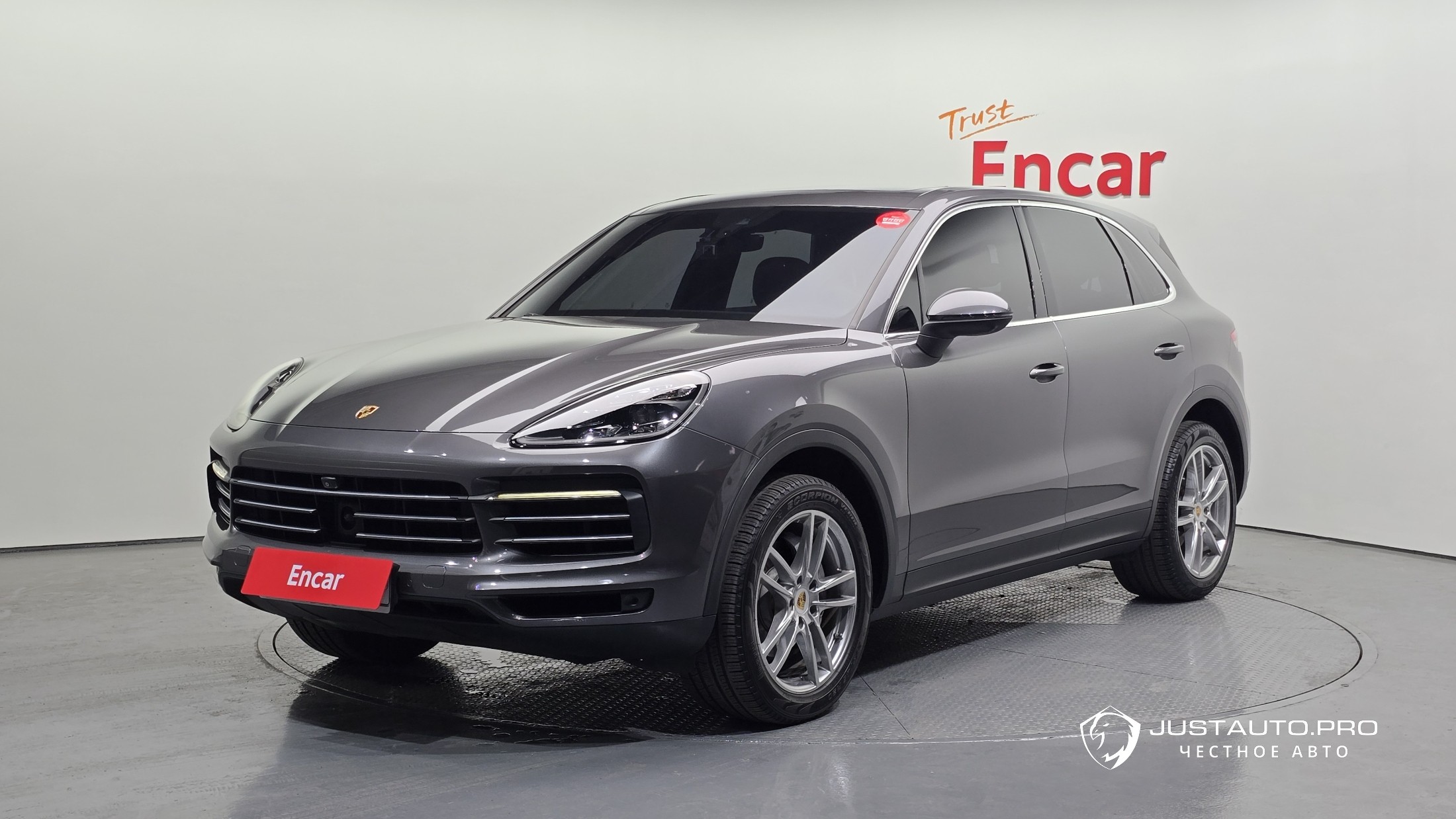 Автомобиль Porsche Cayenne
