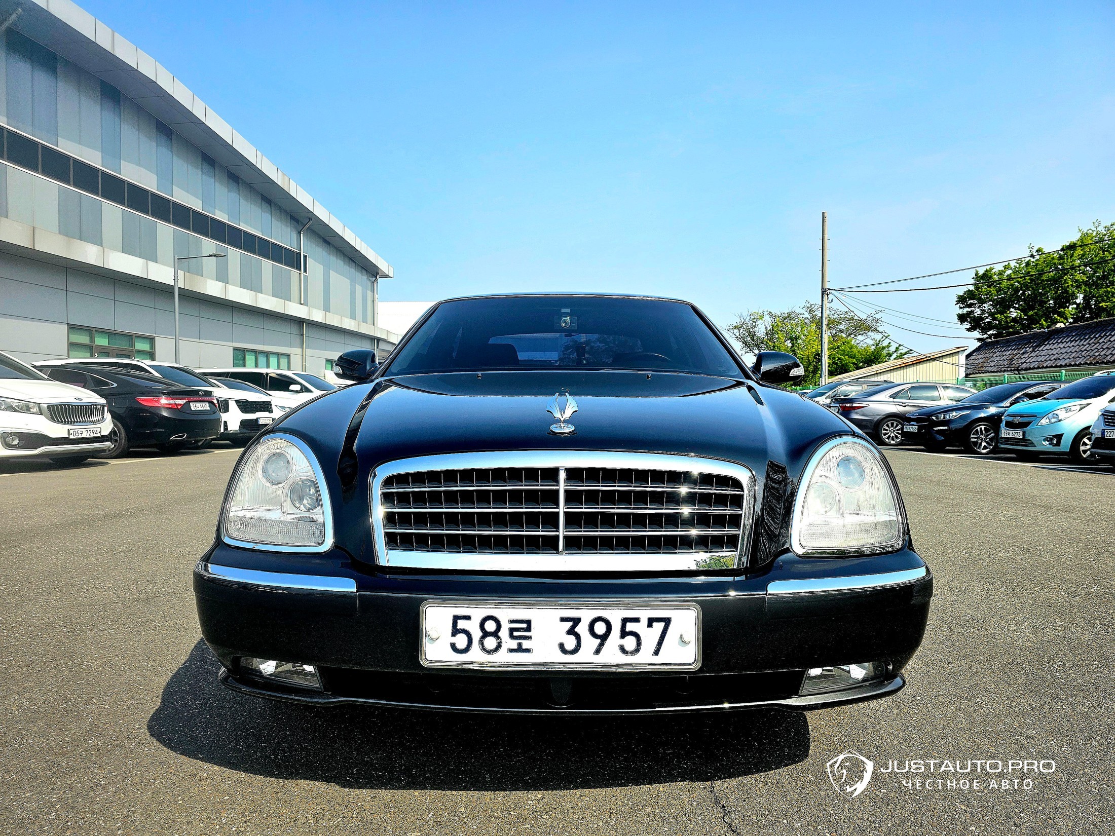 Автомобиль KG_Mobility_Ssangyong Chairman