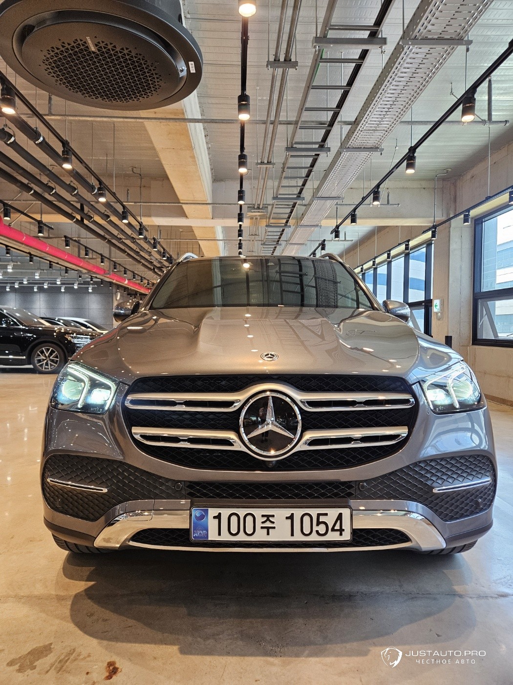 Автомобиль Mercedes-Benz GLE-Class