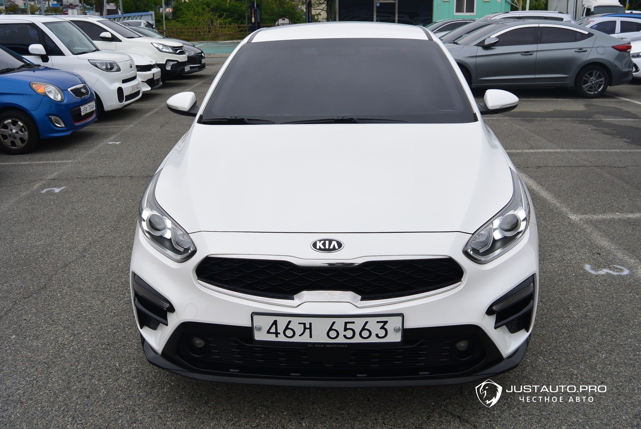 Автомобиль Kia K3