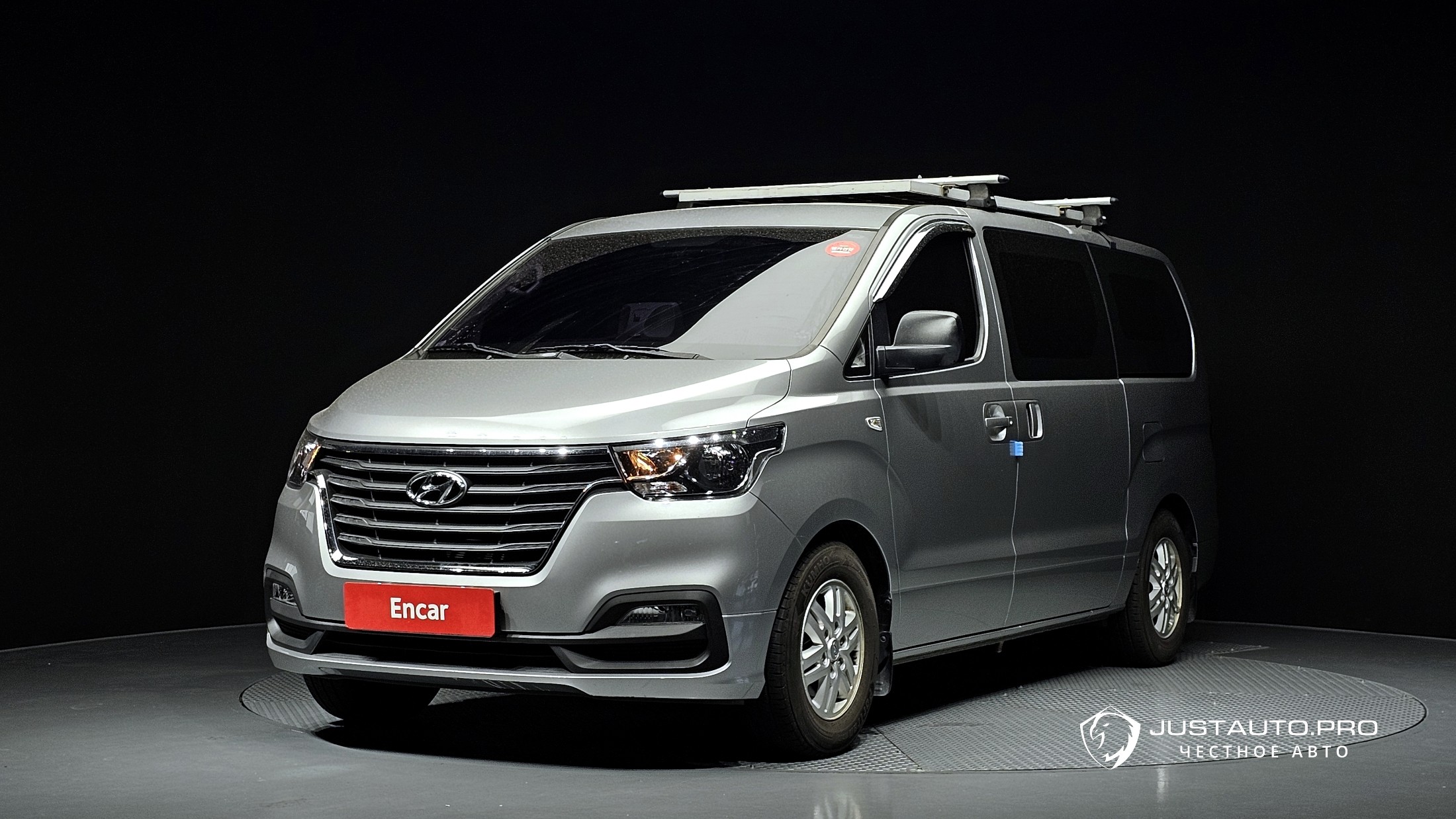 Автомобиль Hyundai Starex