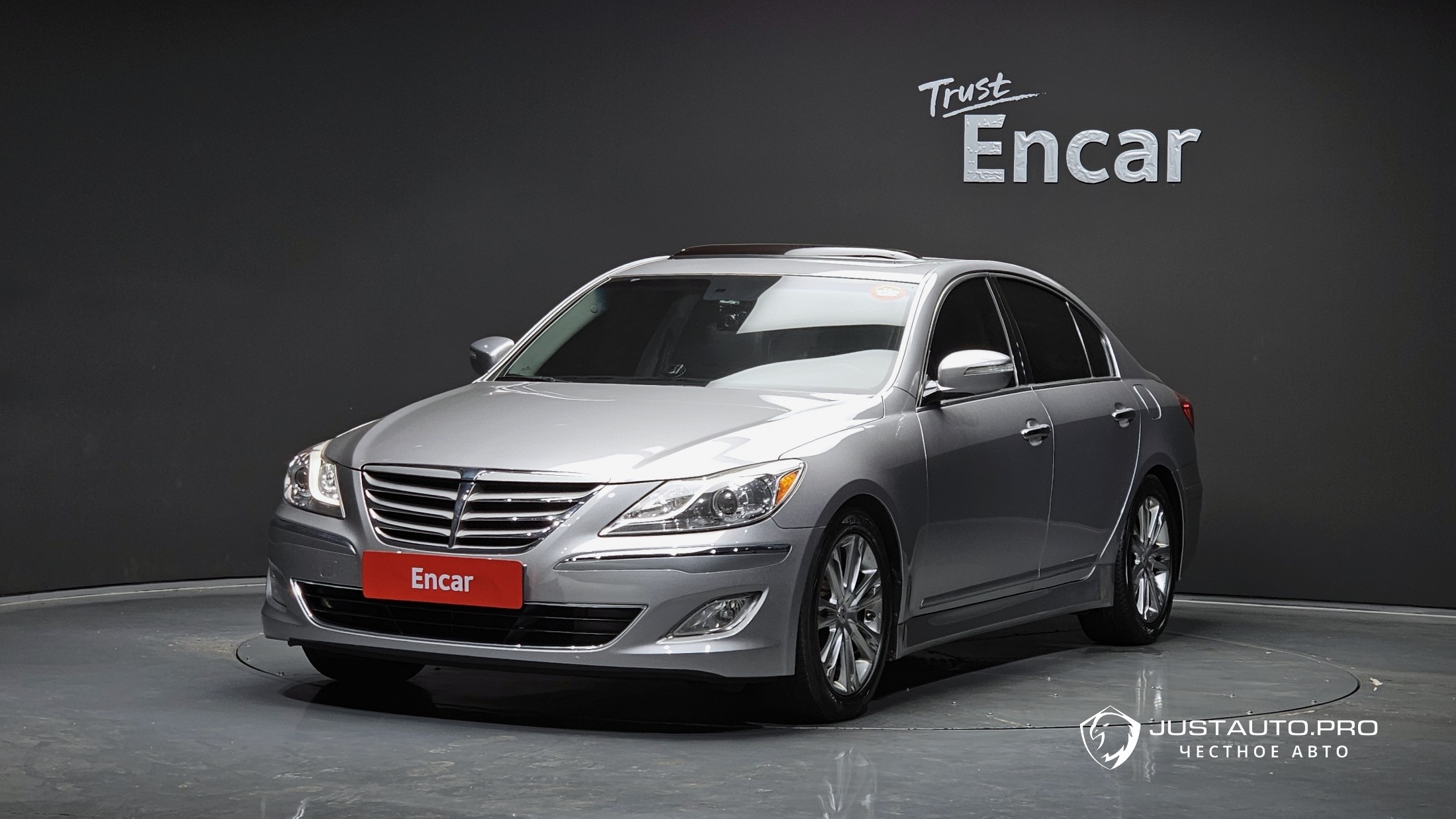 Автомобиль Hyundai Genesis