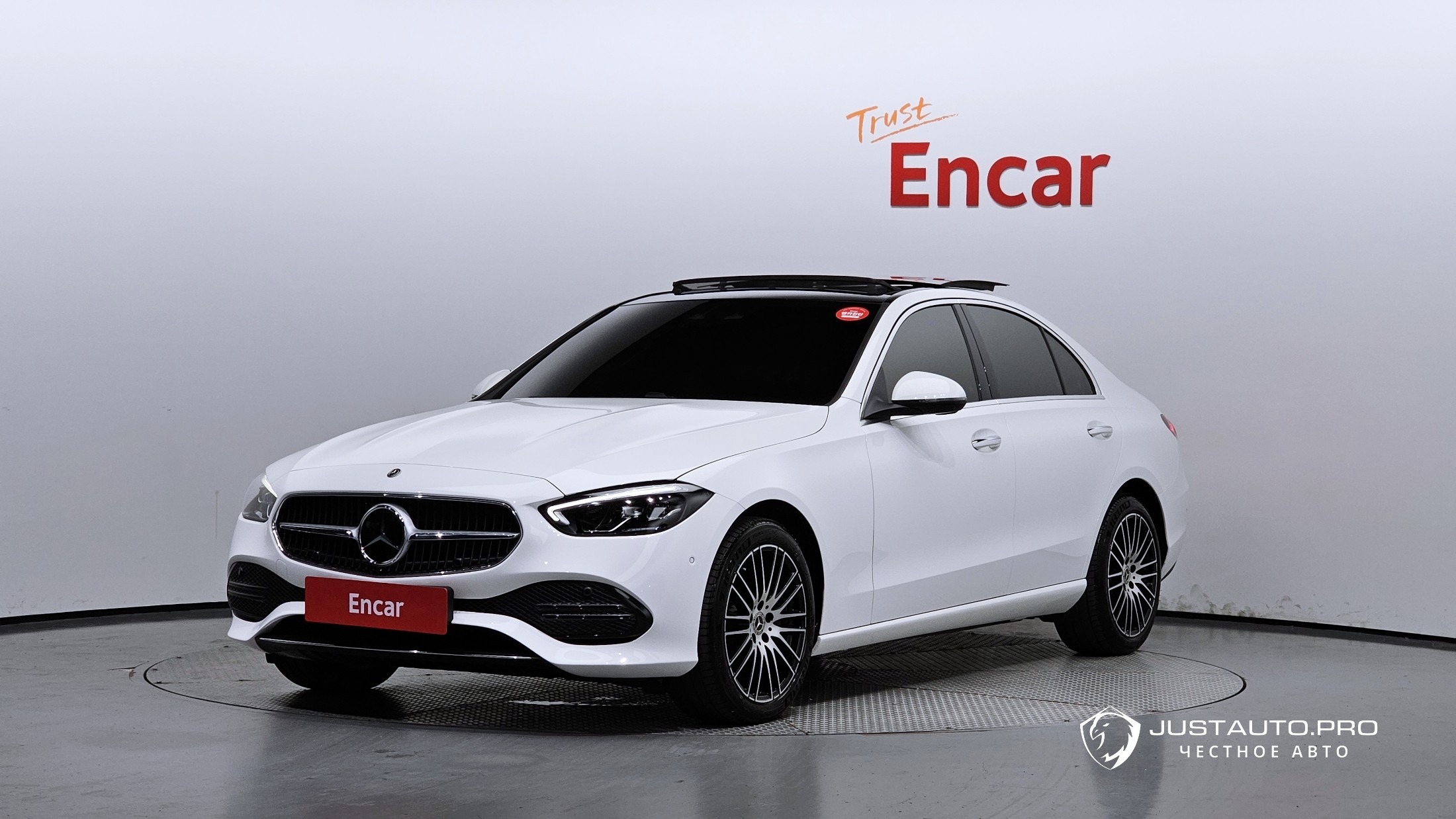 Автомобиль Mercedes-Benz C-Class