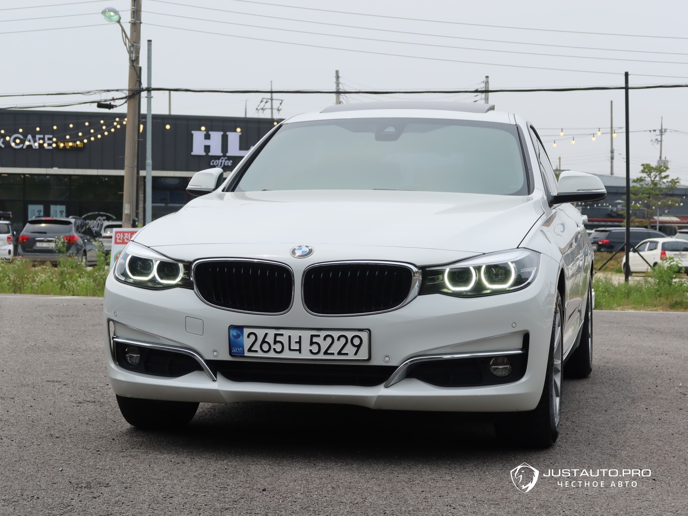 Автомобиль BMW Gran Turismo