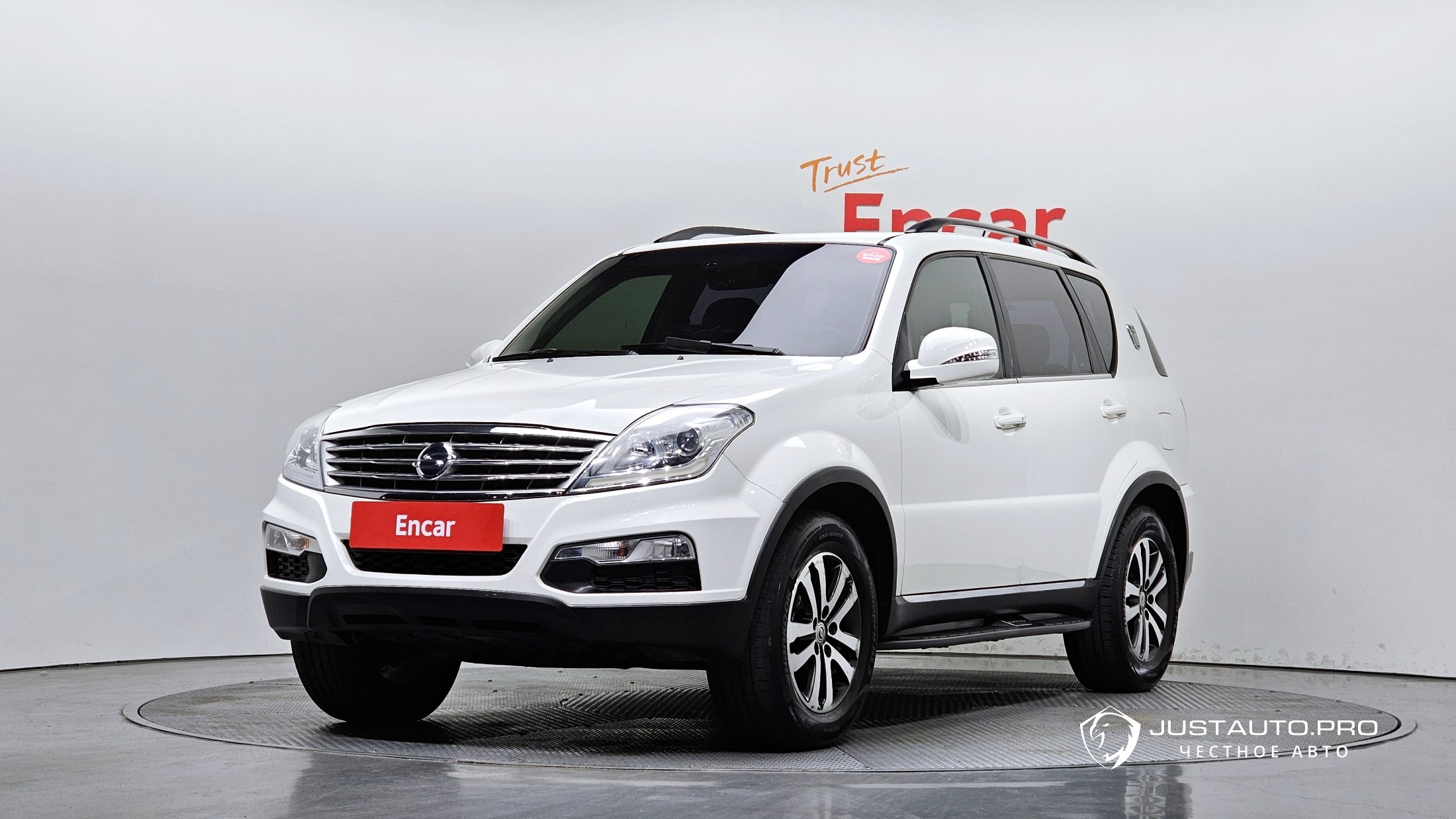 Автомобиль KG_Mobility_Ssangyong Rexton
