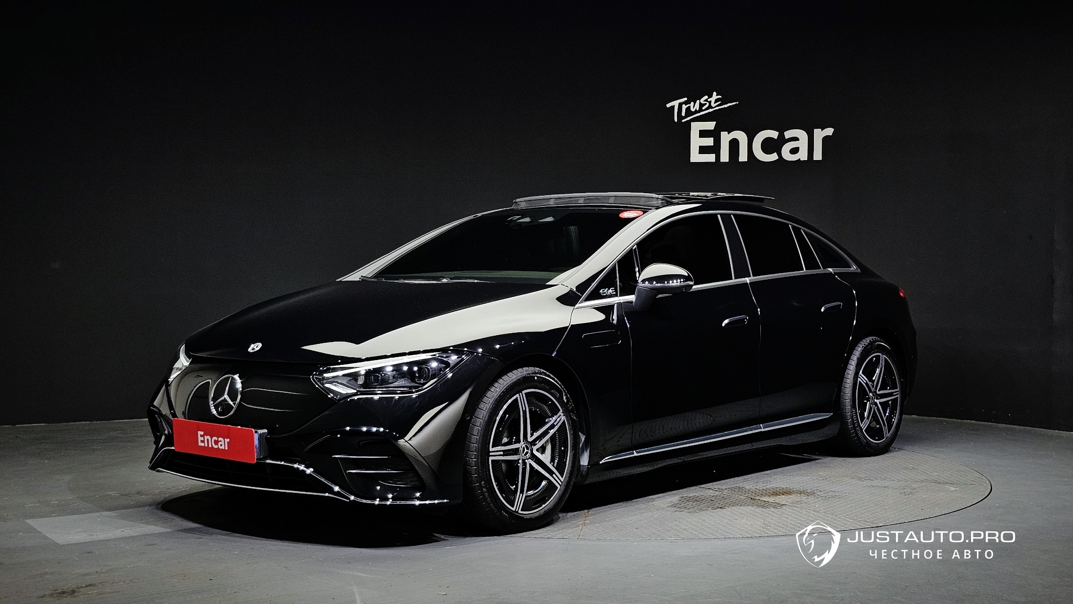Автомобиль Mercedes-Benz EQE