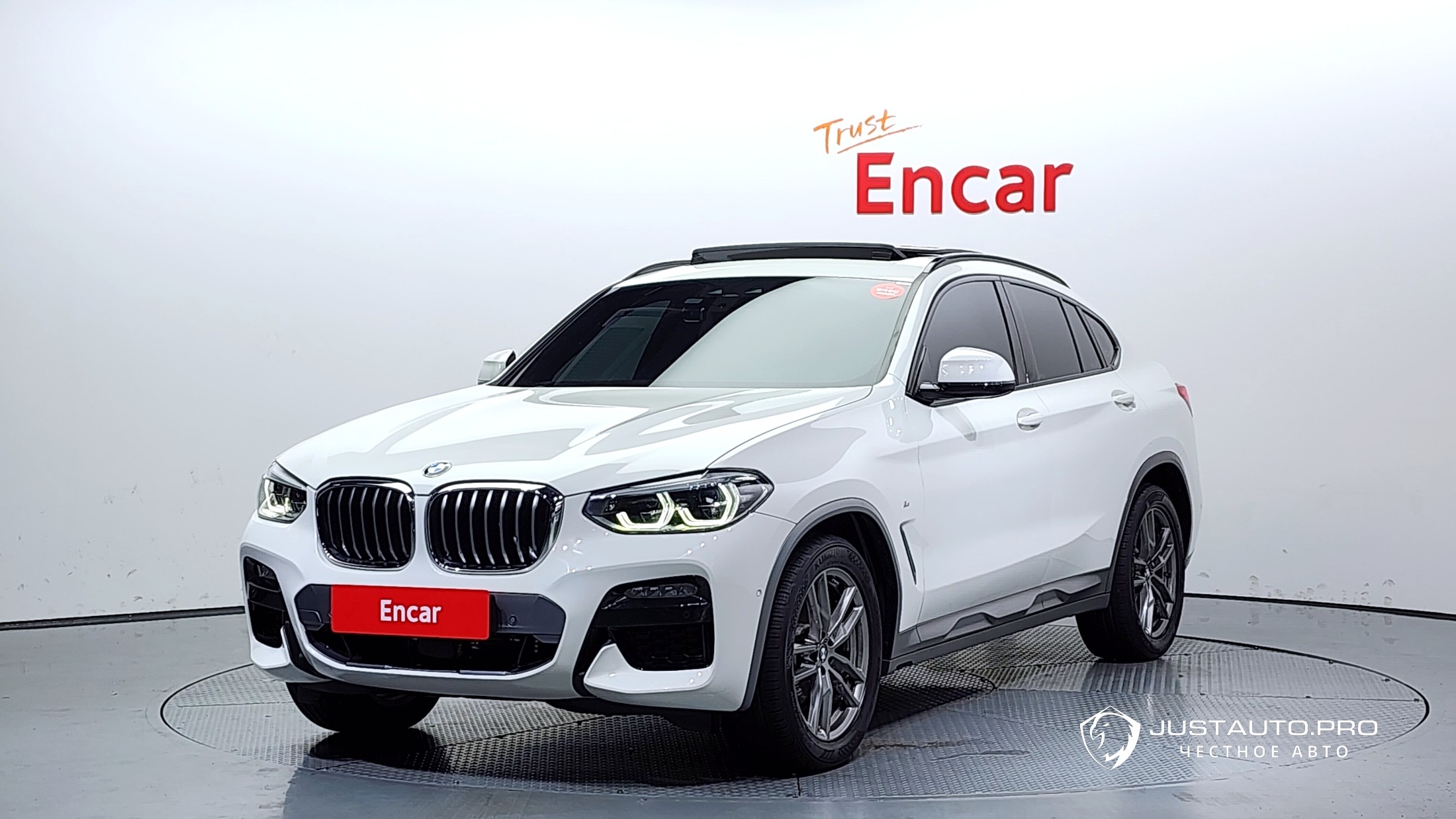 Автомобиль BMW X4