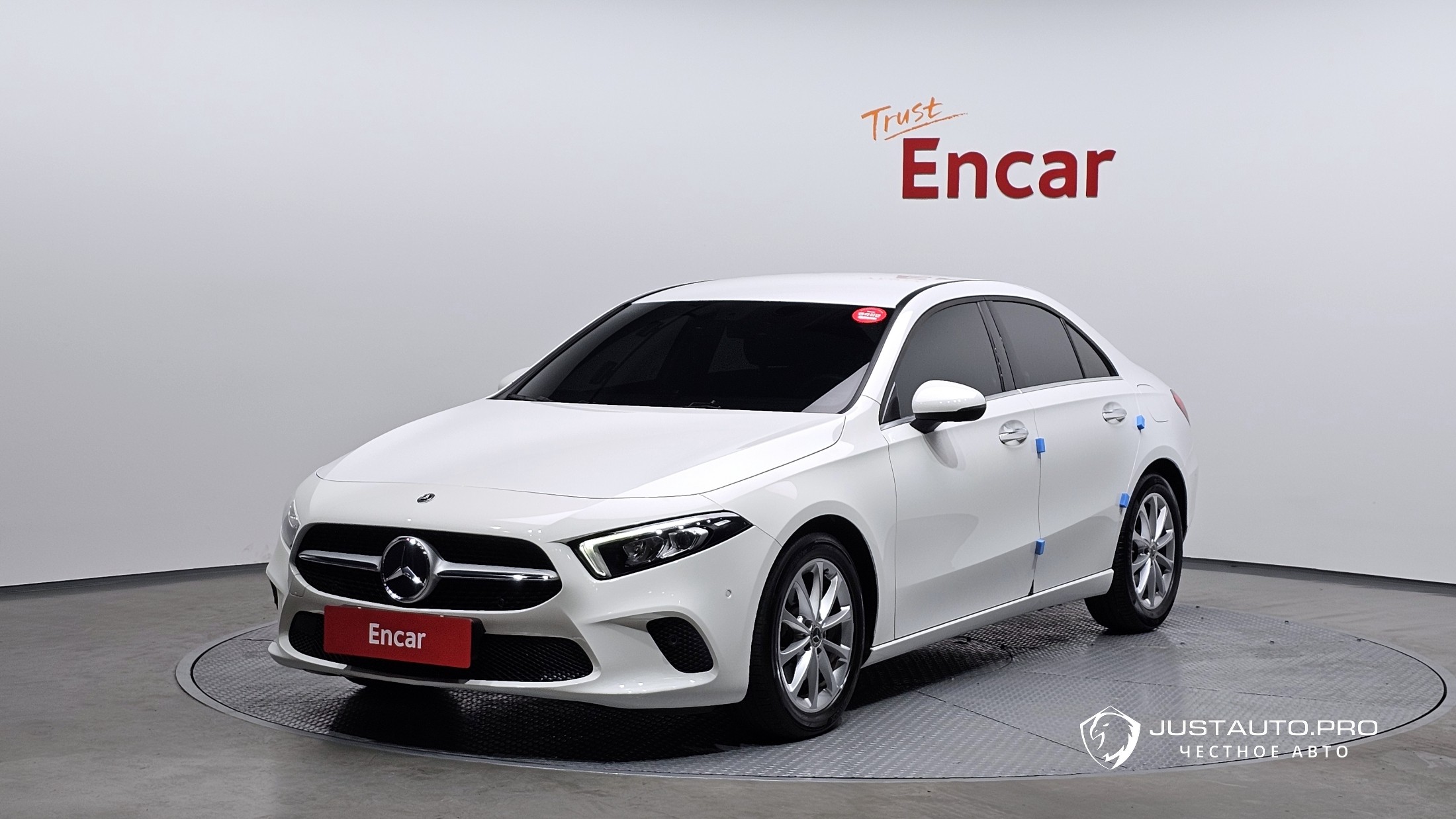 Автомобиль Mercedes-Benz A-Class