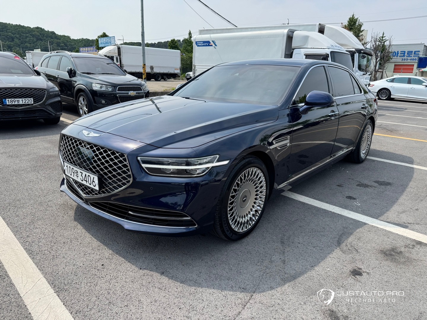 Автомобиль Genesis G90
