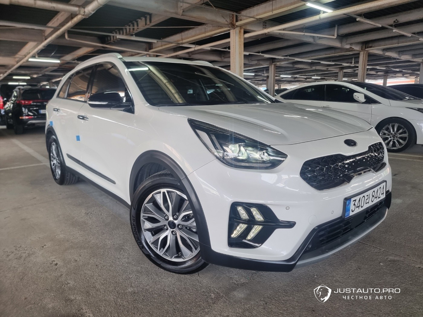 Автомобиль Kia Niro