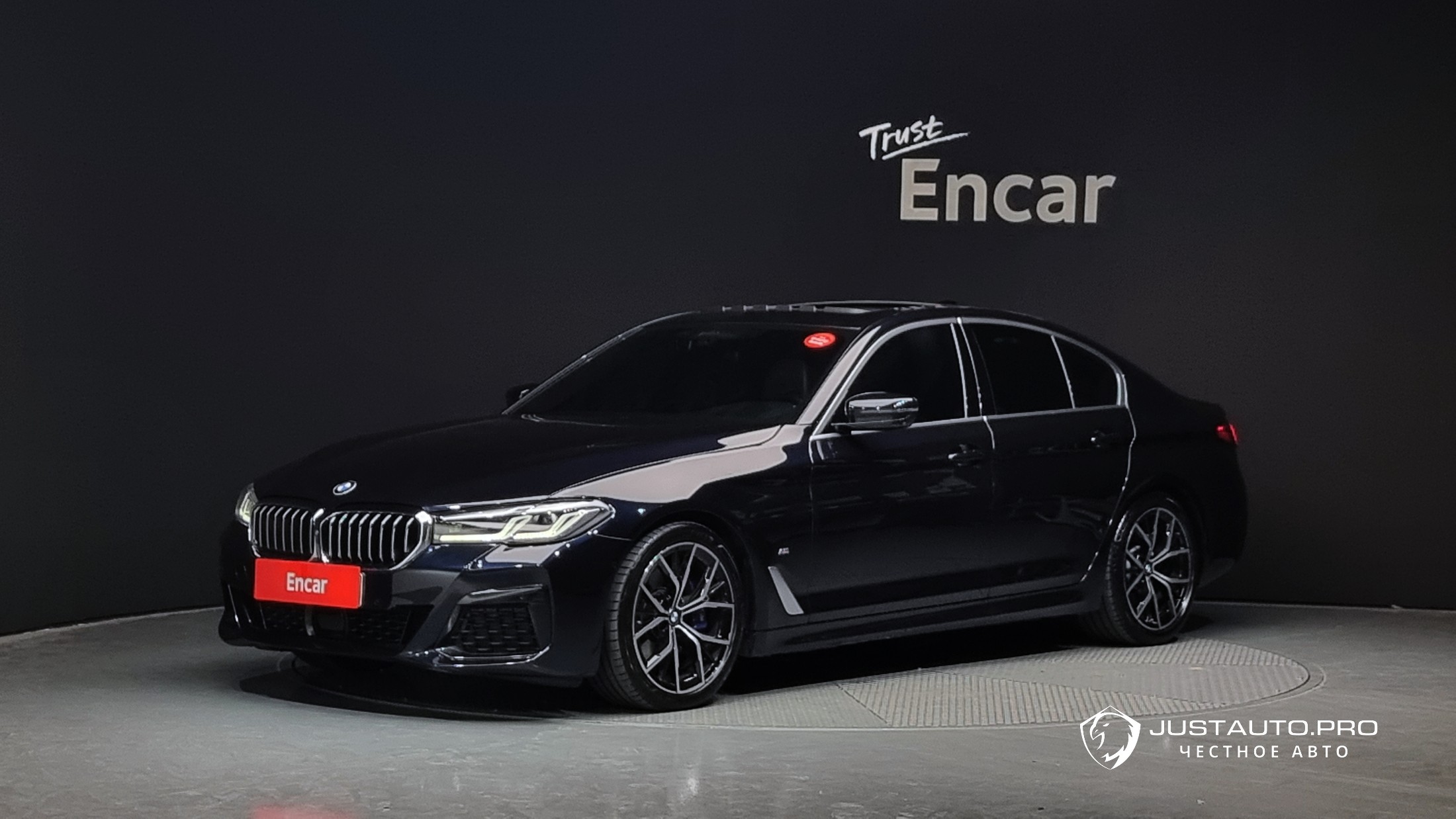 Автомобиль BMW 5-Series